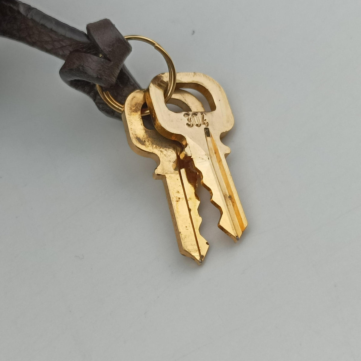 Audacieuse MM Tail Monogram Empreinte M94176 AR2152オダシューズMM テール モノグラム アンプラント M94176 AR2152