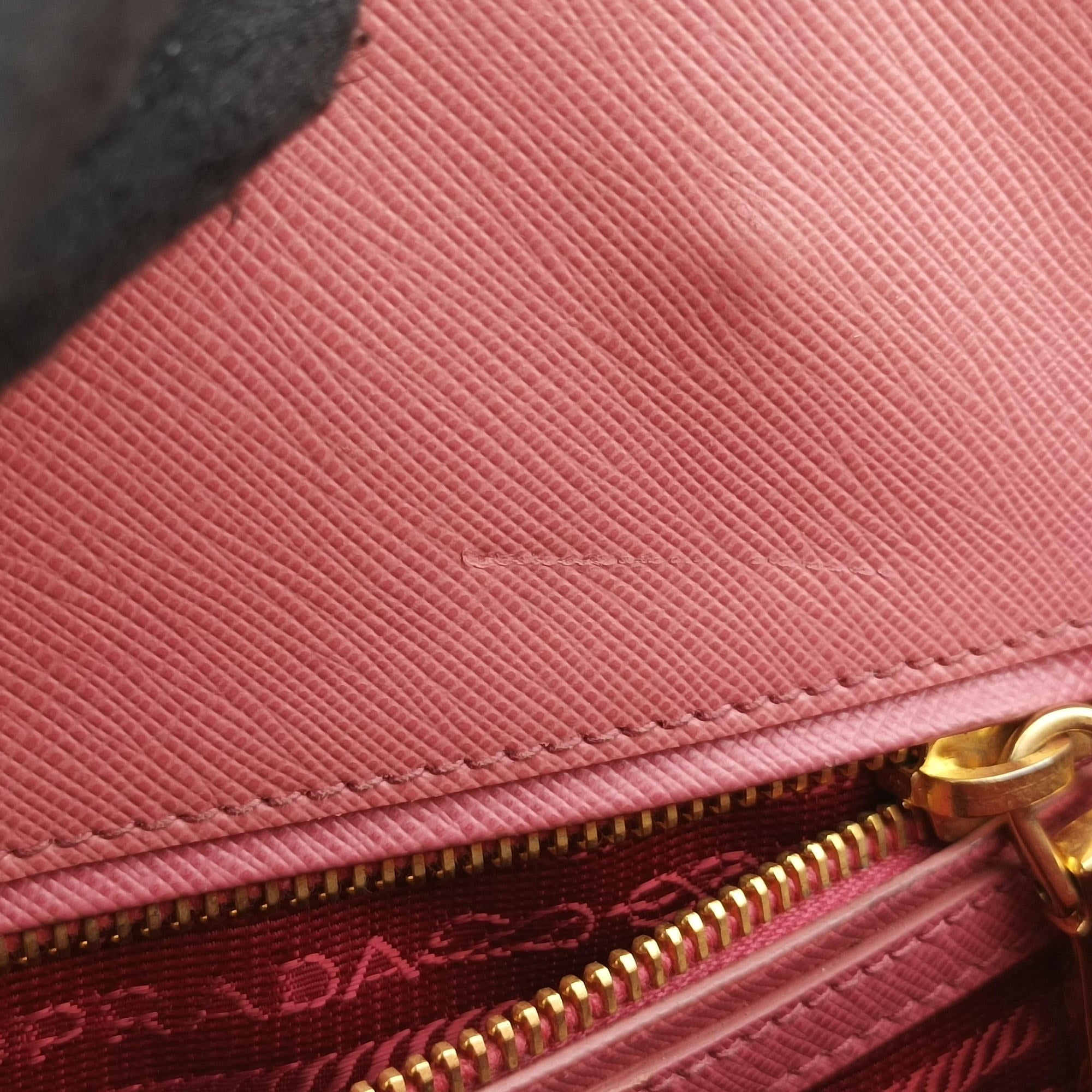 Promenade Pink SAFFIANO Leather BN2558 7/G 165プロムナード ピンク サフィアーノレザー BN2558 7/G 165