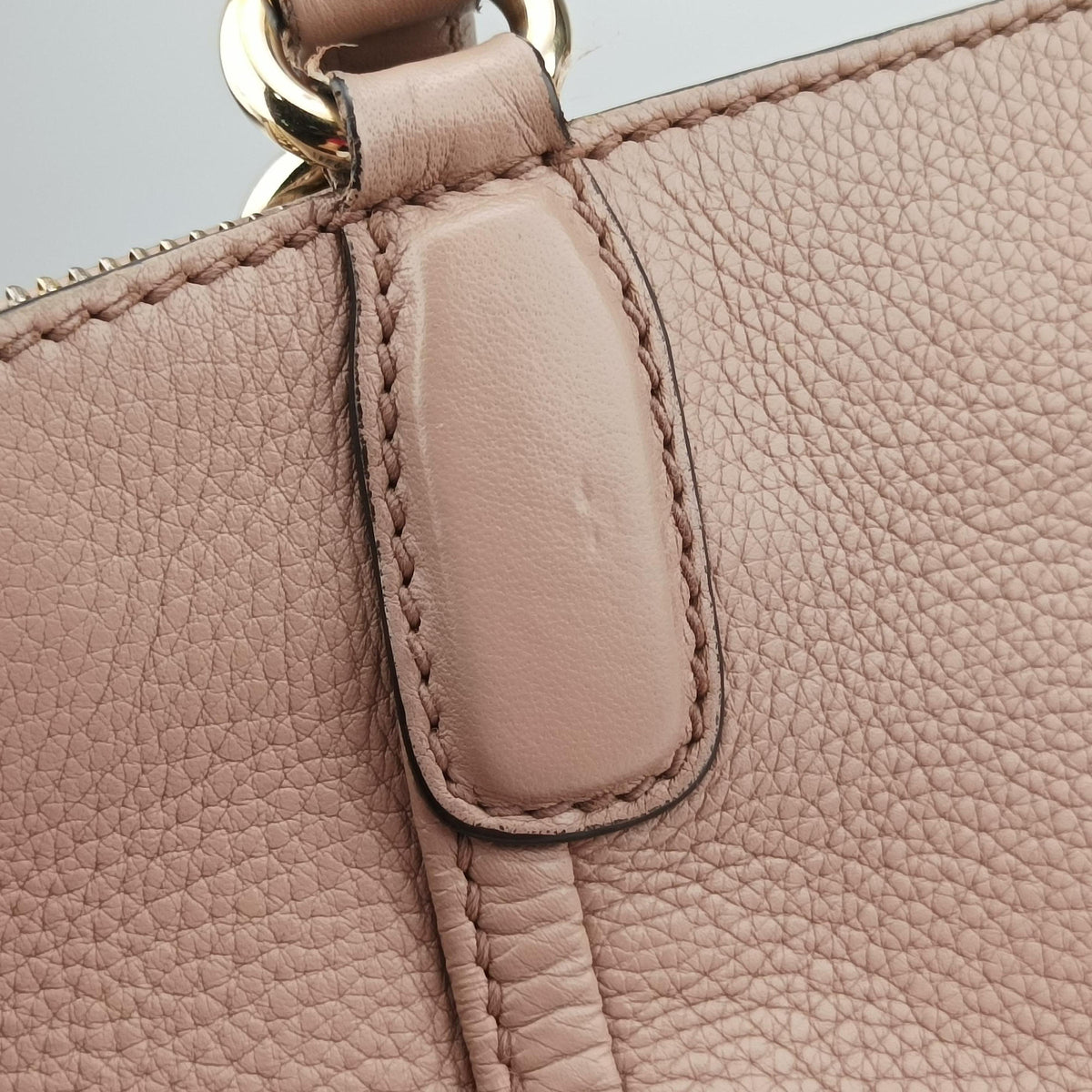 Soho Pink Leather 369176 Lot number unknownソーホー ピンク レザー 369176 製番不明