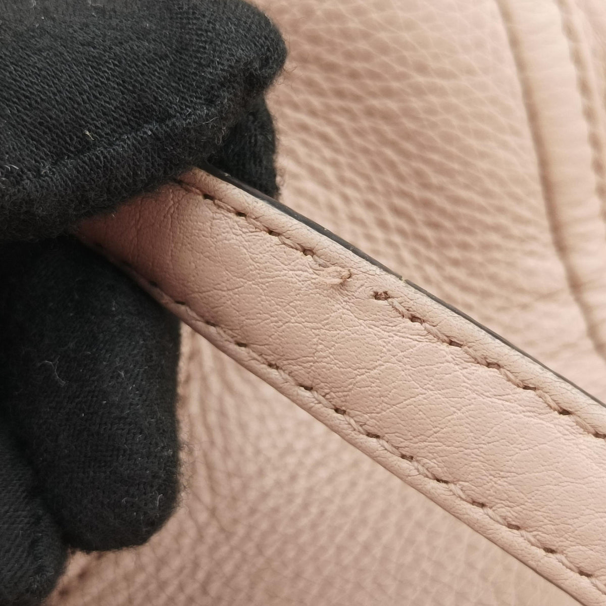 Soho Pink Leather 369176 Lot number unknownソーホー ピンク レザー 369176 製番不明