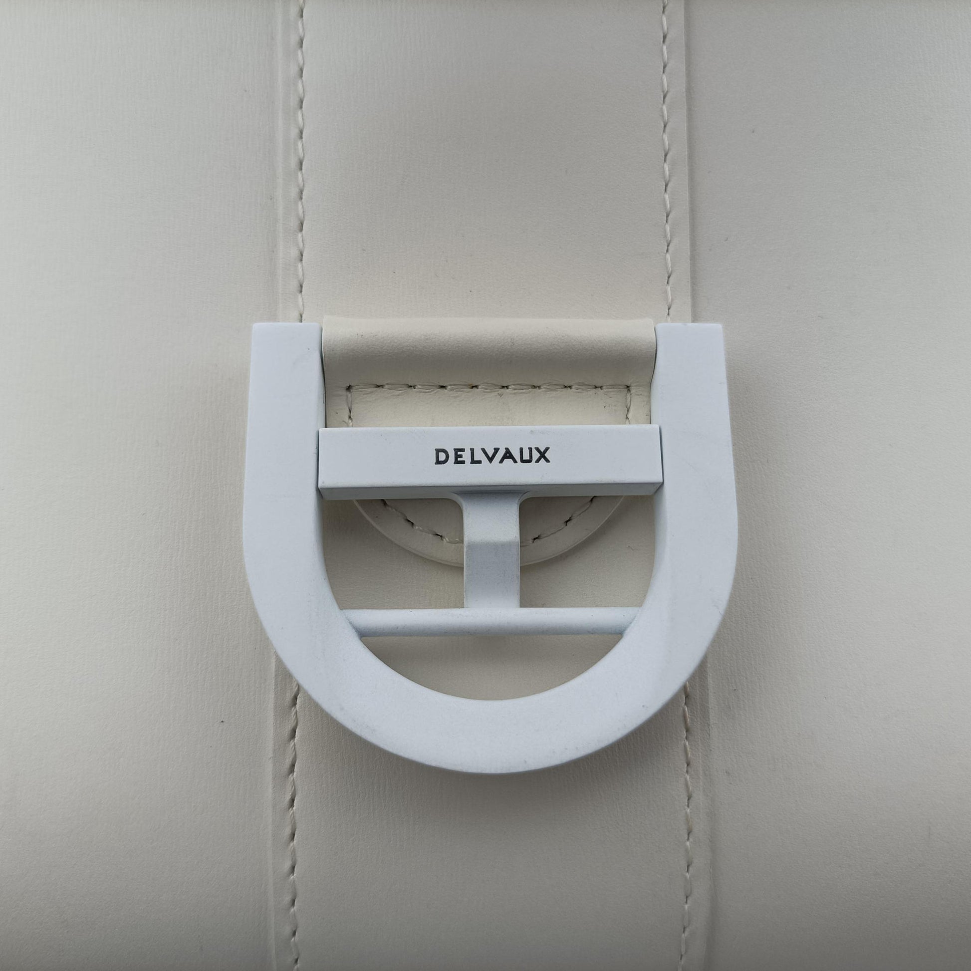 Brillant White Leather H60Aブリヨン ホワイト レザー H60A