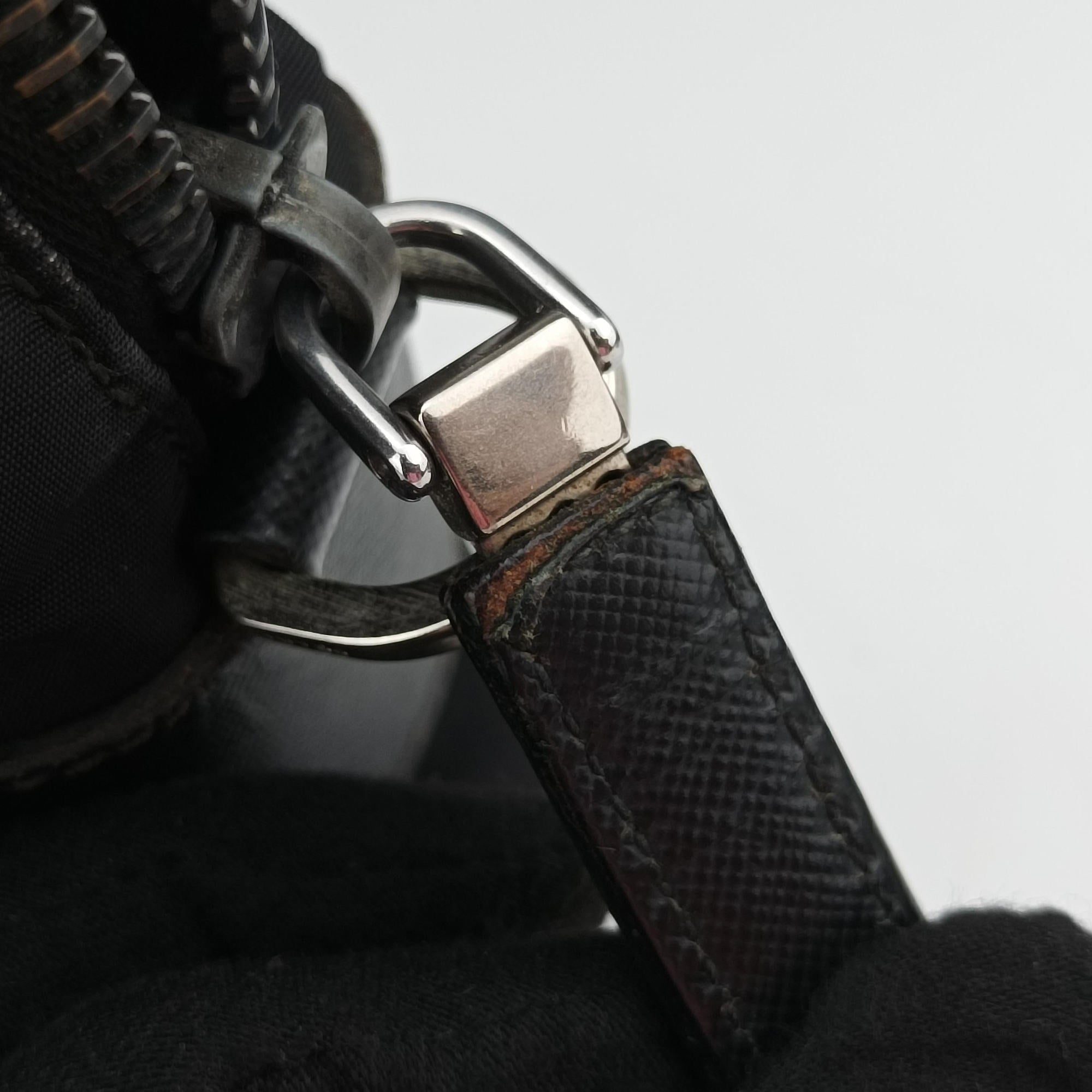 Nylon Briefcase Nero Black Nylon×SAFFIANO Leather VA0983 57ナイロン ブリーフケース ネロ ブラック ナイロン×サフィアーノレザー VA0983 57