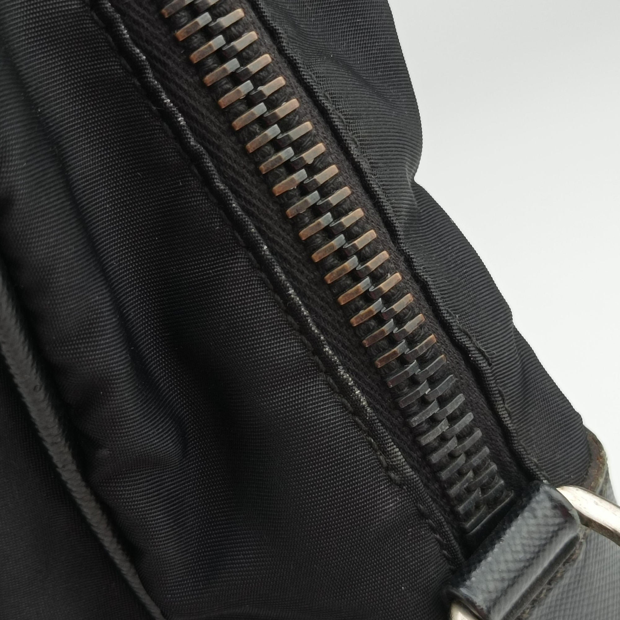 Nylon Briefcase Nero Black Nylon×SAFFIANO Leather VA0983 57ナイロン ブリーフケース ネロ ブラック ナイロン×サフィアーノレザー VA0983 57