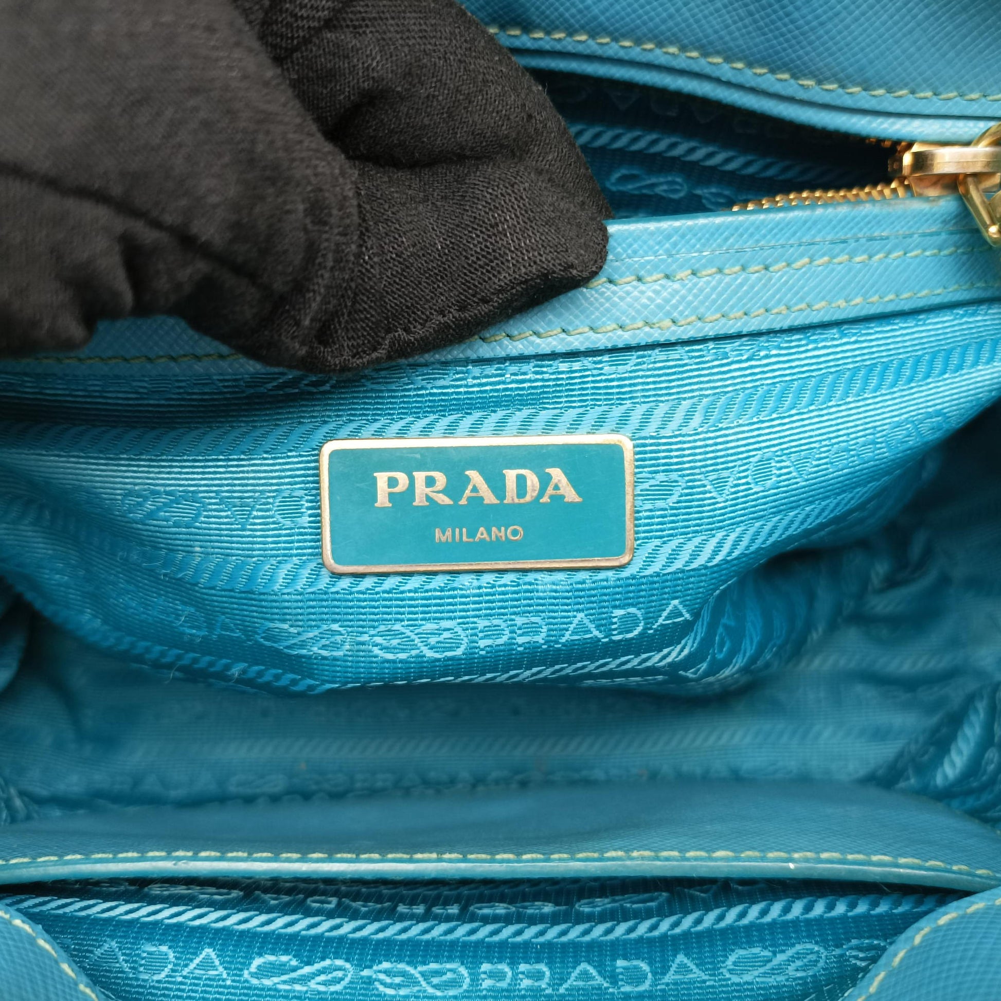 Vintage Prada Galleria Blue SAFFIANO Leather BN1801 shoulderbag | stylenewstar