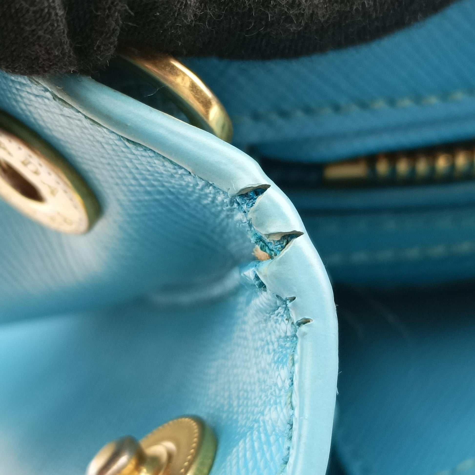 Vintage Prada Galleria Blue SAFFIANO Leather BN1801 shoulderbag | stylenewstar