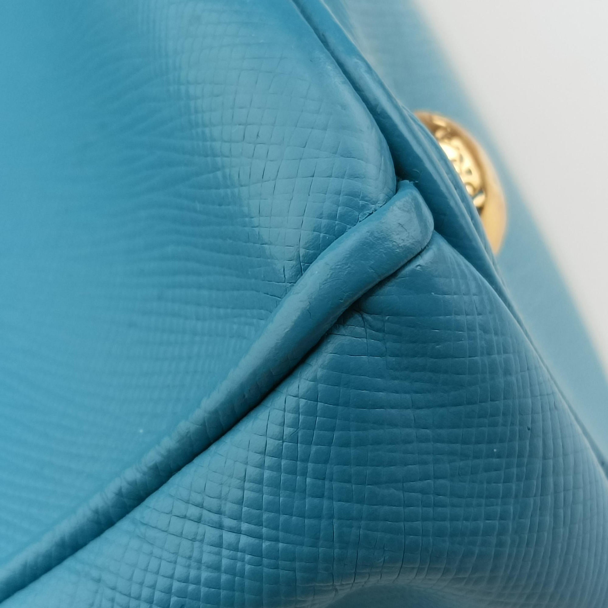 Vintage Prada Galleria Blue SAFFIANO Leather BN1801 shoulderbag | stylenewstar