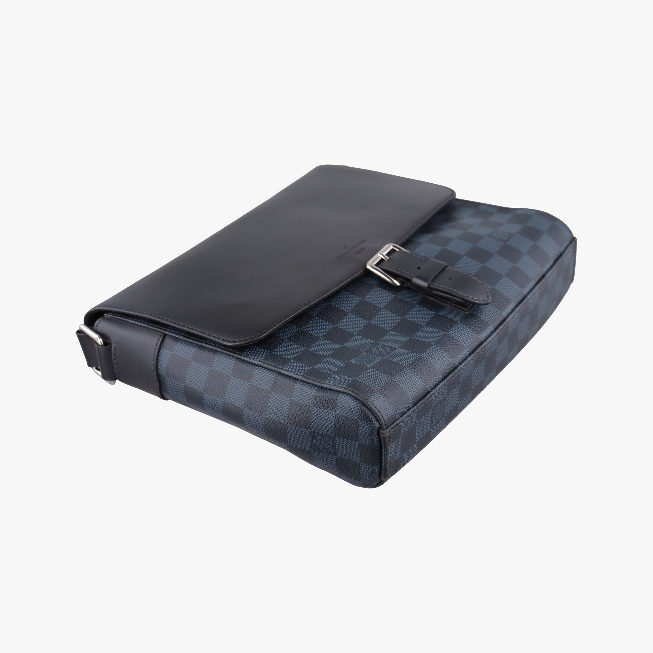 Newport Messenger PM black×navy Damier Cobalt N41587 DR2116ニューポート メッセンジャーPM ブラック×ネイビー ダミエ コバルト N41587 DR2116