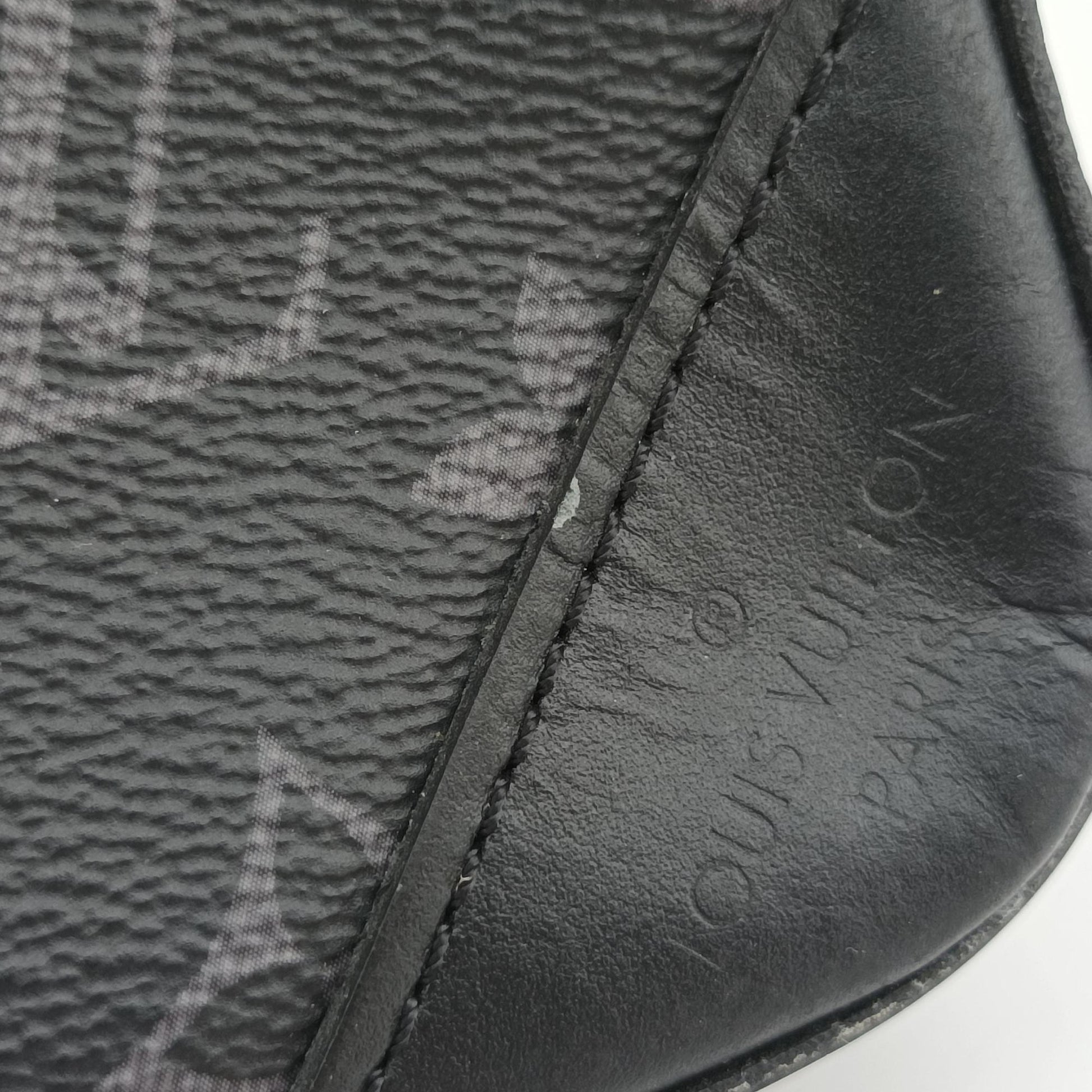 Trio Messenger black Monogram Eclipse Reverse M69443 IC Chipトリオ メッセンジャー ブラック モノグラム エクリプス リバース M69443 ICチップ