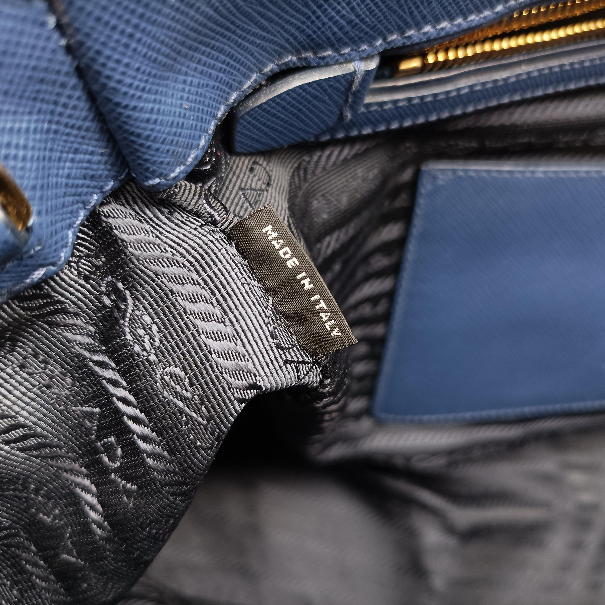 Galleria Blue SAFFIANO Leather BN2274 31/Aガレリア ブルー サフィアーノレザー BN2274 31/A