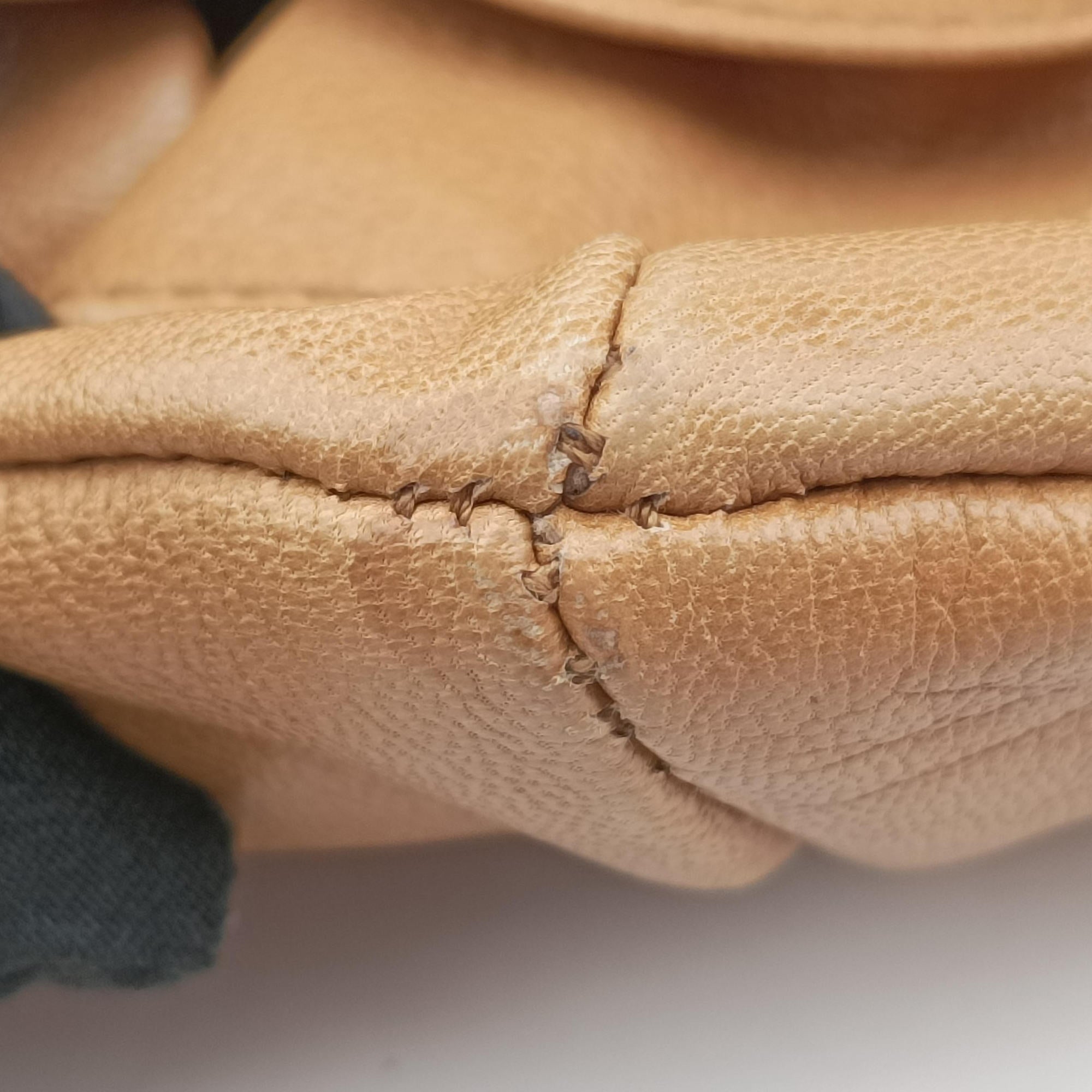 Mombasa Beige Leather 112930 112930.001013モンバサ ベージュ レザー 112930 112930.001013