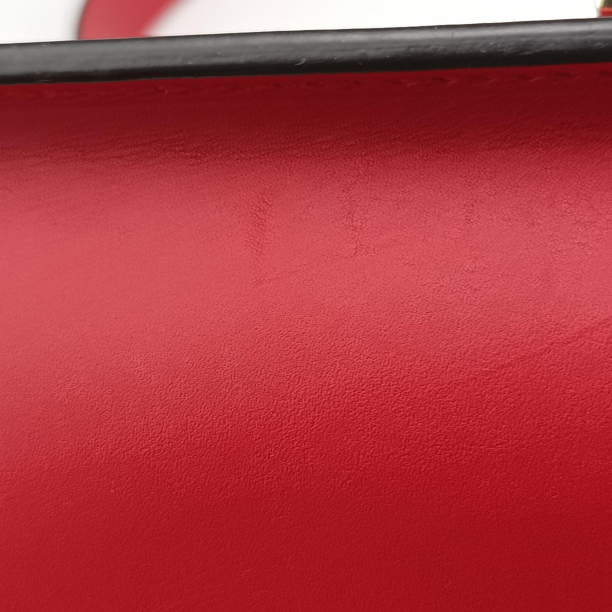 Sylvie Red Leather 421882 E020457900シルヴィ レッド レザー 421882 E020457900