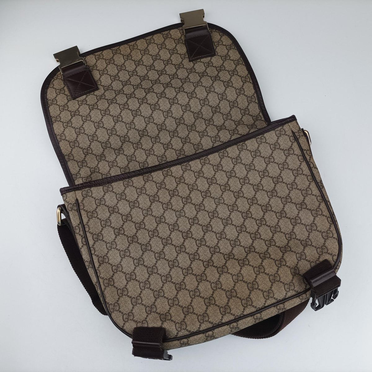 Secondhand Gucci GG Plus Messenger Brown PVC coated canvas×Leather 201732 shoulderbag | stylenewstar