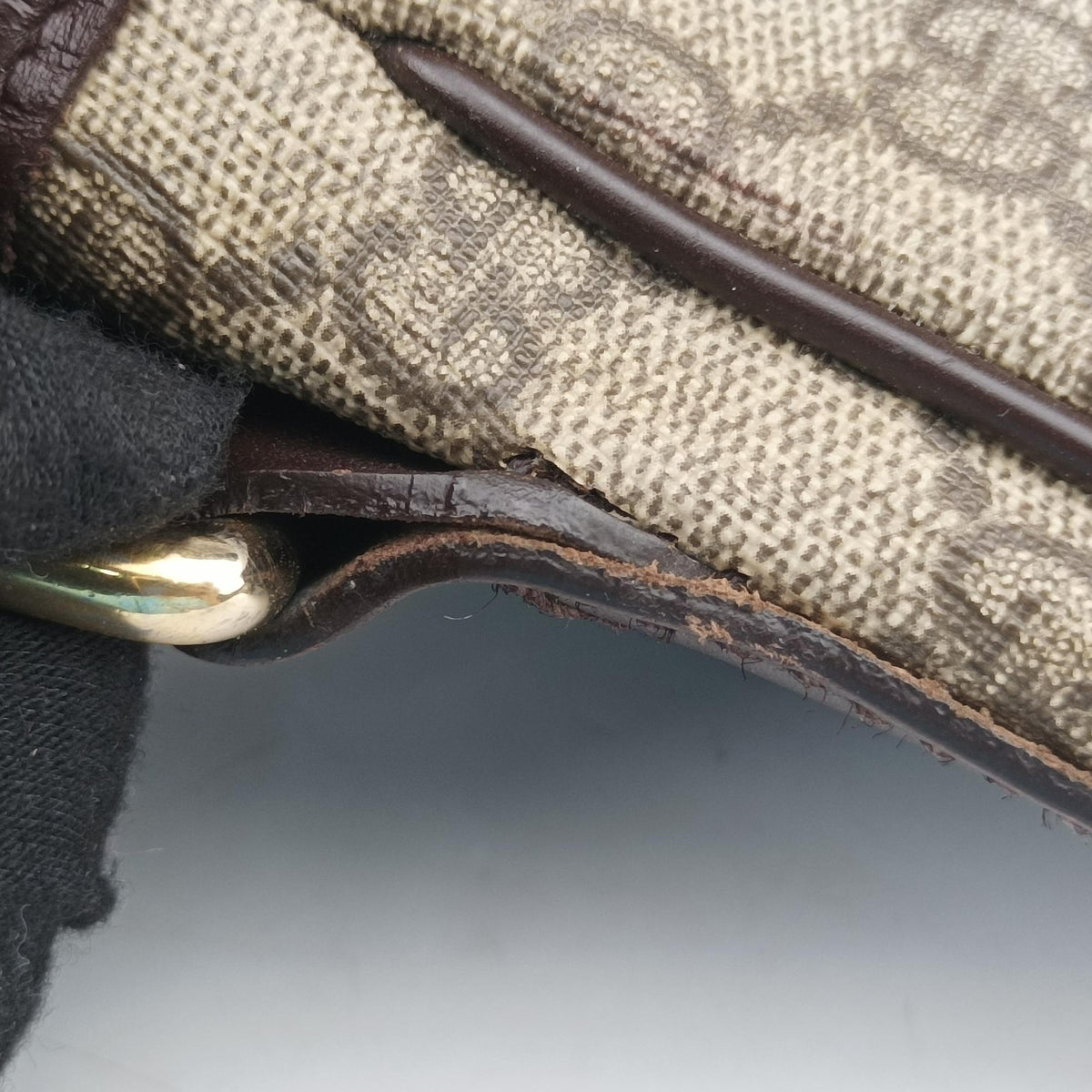 Secondhand Gucci GG Plus Messenger Brown PVC coated canvas×Leather 201732 shoulderbag | stylenewstar