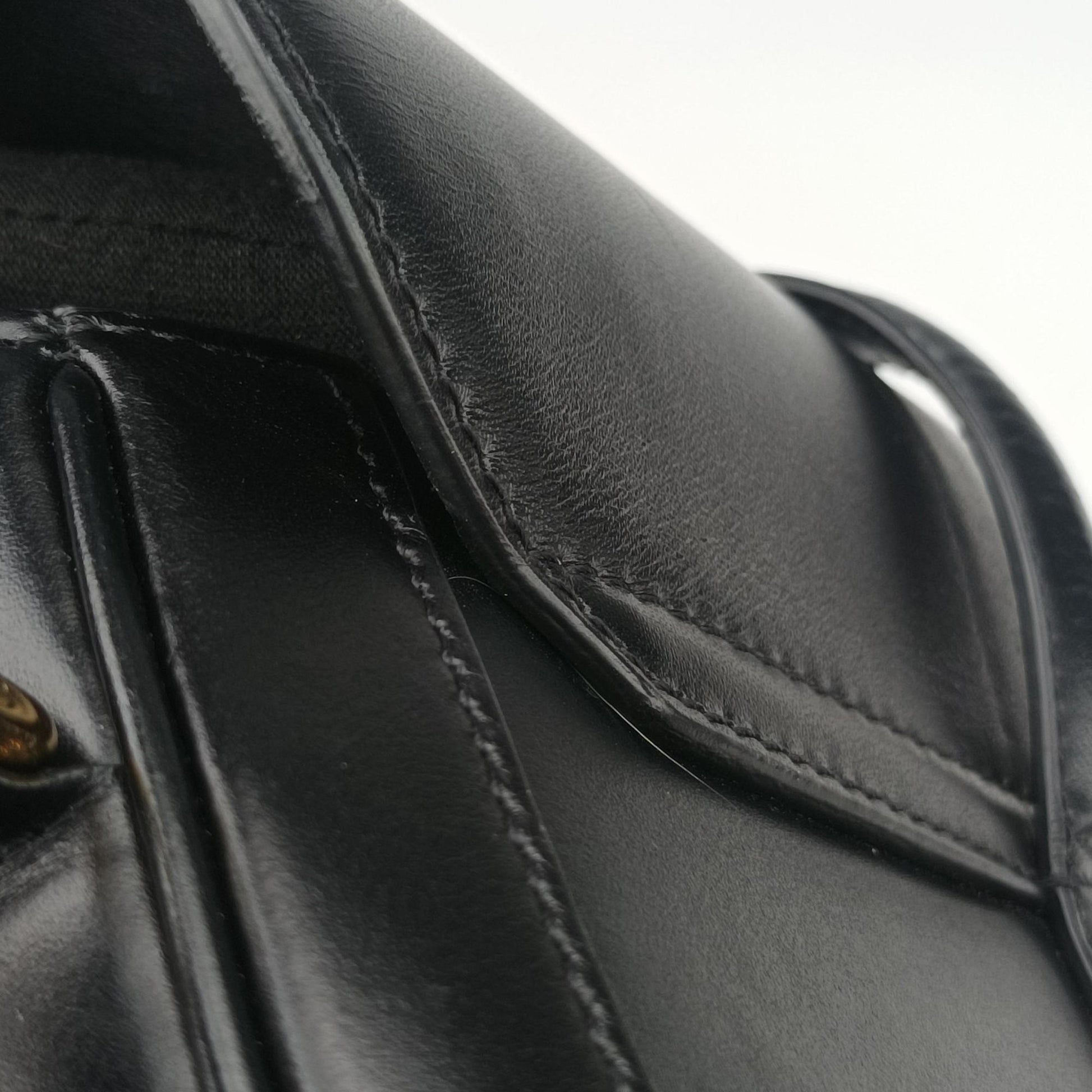 Small Besace 16 Black Leather 188013 スモール ブザス 16セーズ ブラック レザー 188013 