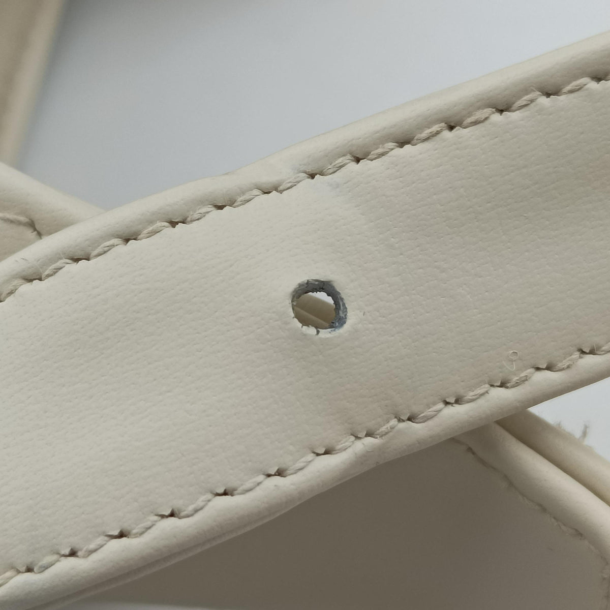 Pre-owned Gucci JACKIE 1961 White Leather 636709 shoulderbag | stylenewstar