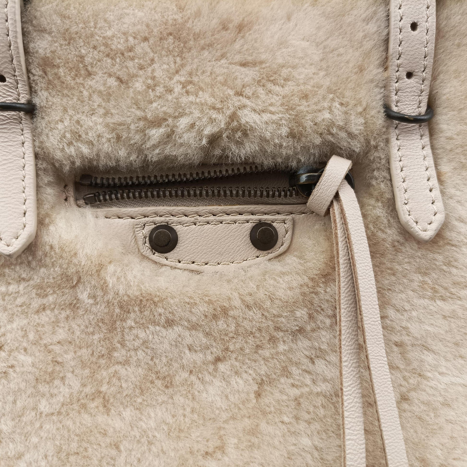 PAPIER A6 Beige Mouton 410288.2780.Y.002123ペーパーA6 ベージュ ムートン 410288.2780.Y.002123