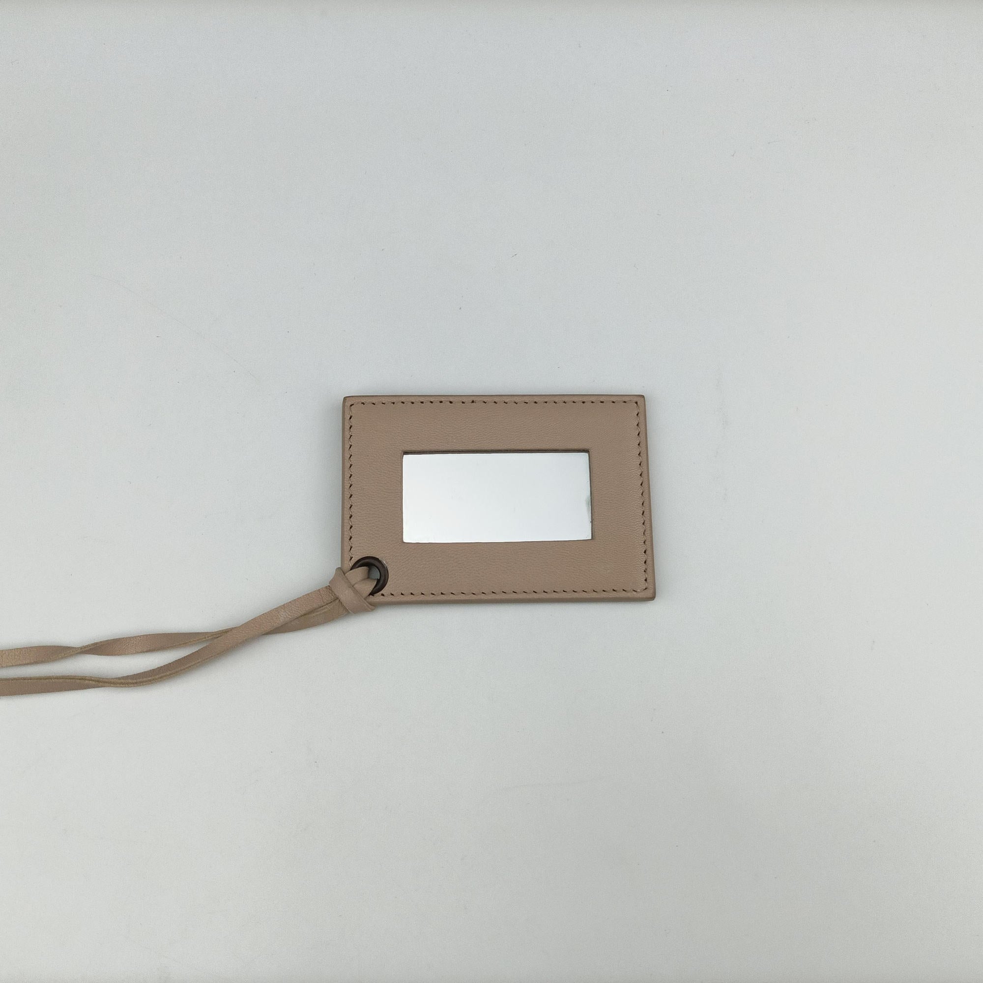 PAPIER A6 Beige Mouton 410288.2780.Y.002123ペーパーA6 ベージュ ムートン 410288.2780.Y.002123