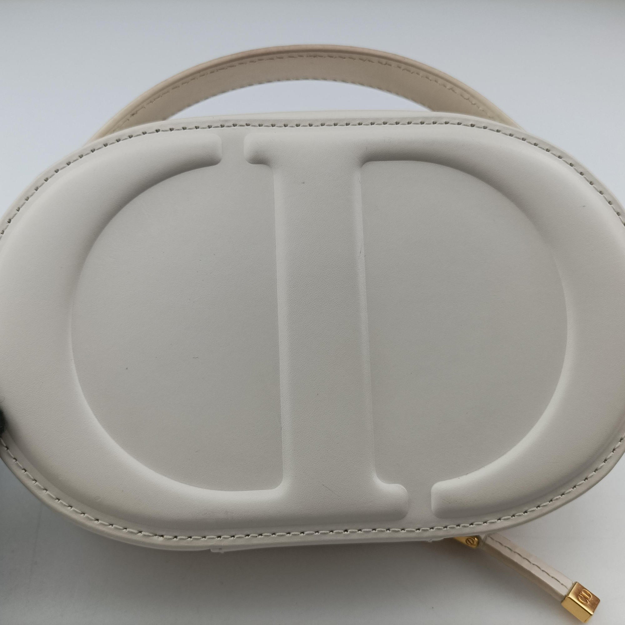Oval Camera Bag White Leather 43-MA-0253オーバル カメラバッグ ホワイト レザー 43-MA-0253