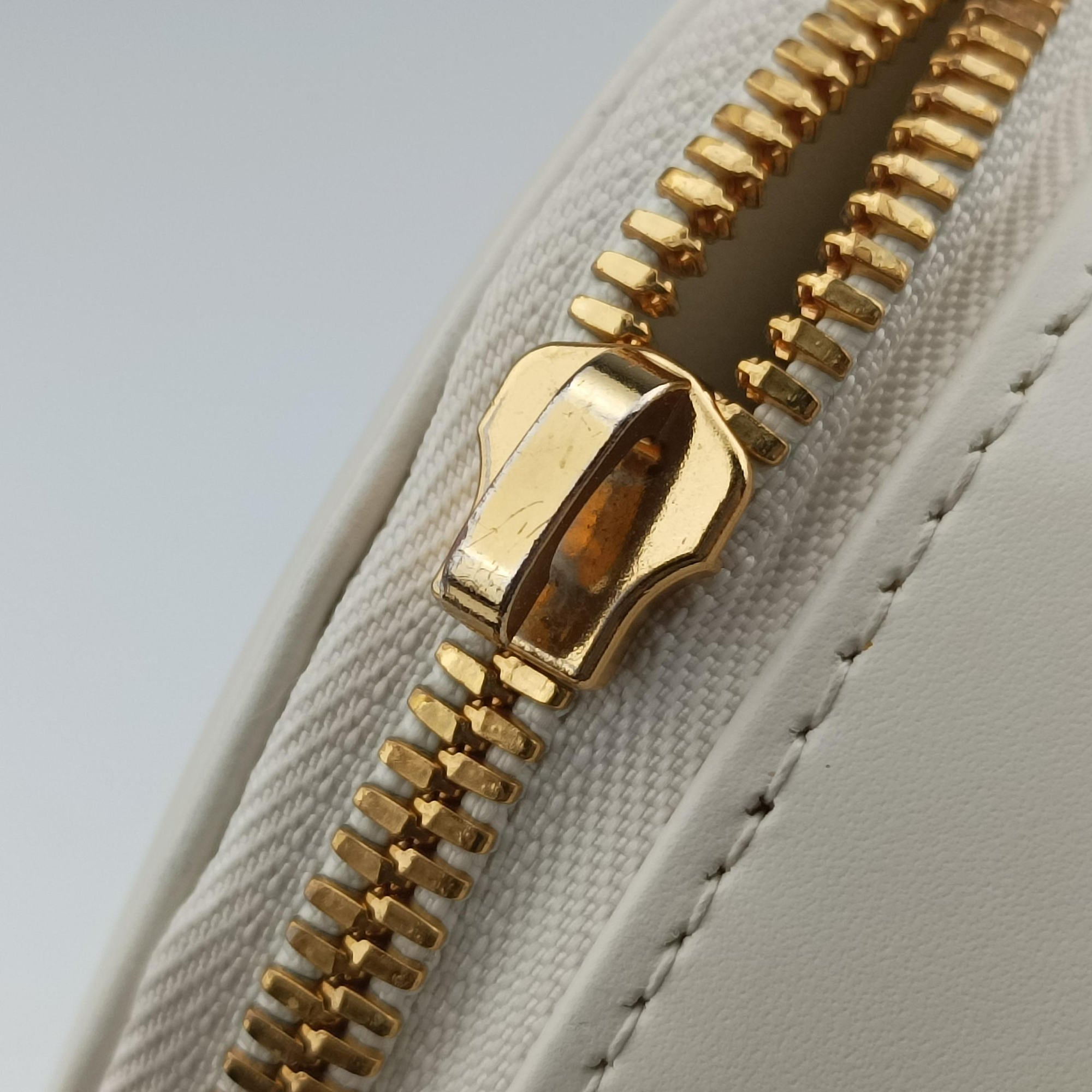Oval Camera Bag White Leather 43-MA-0253オーバル カメラバッグ ホワイト レザー 43-MA-0253