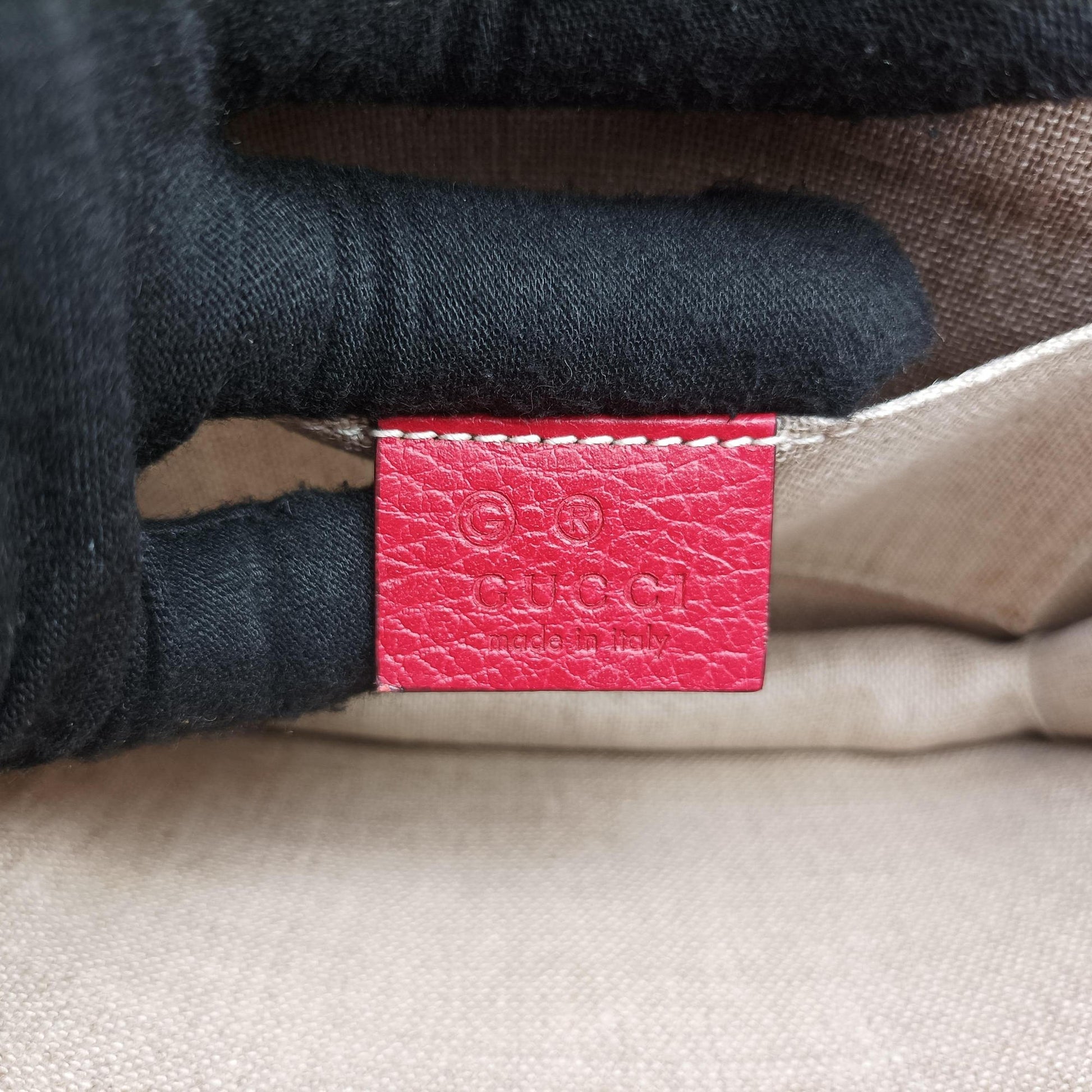Interlocking G Red Leather 510304 B027373642インターロッキングG レッド レザー 510304 B027373642