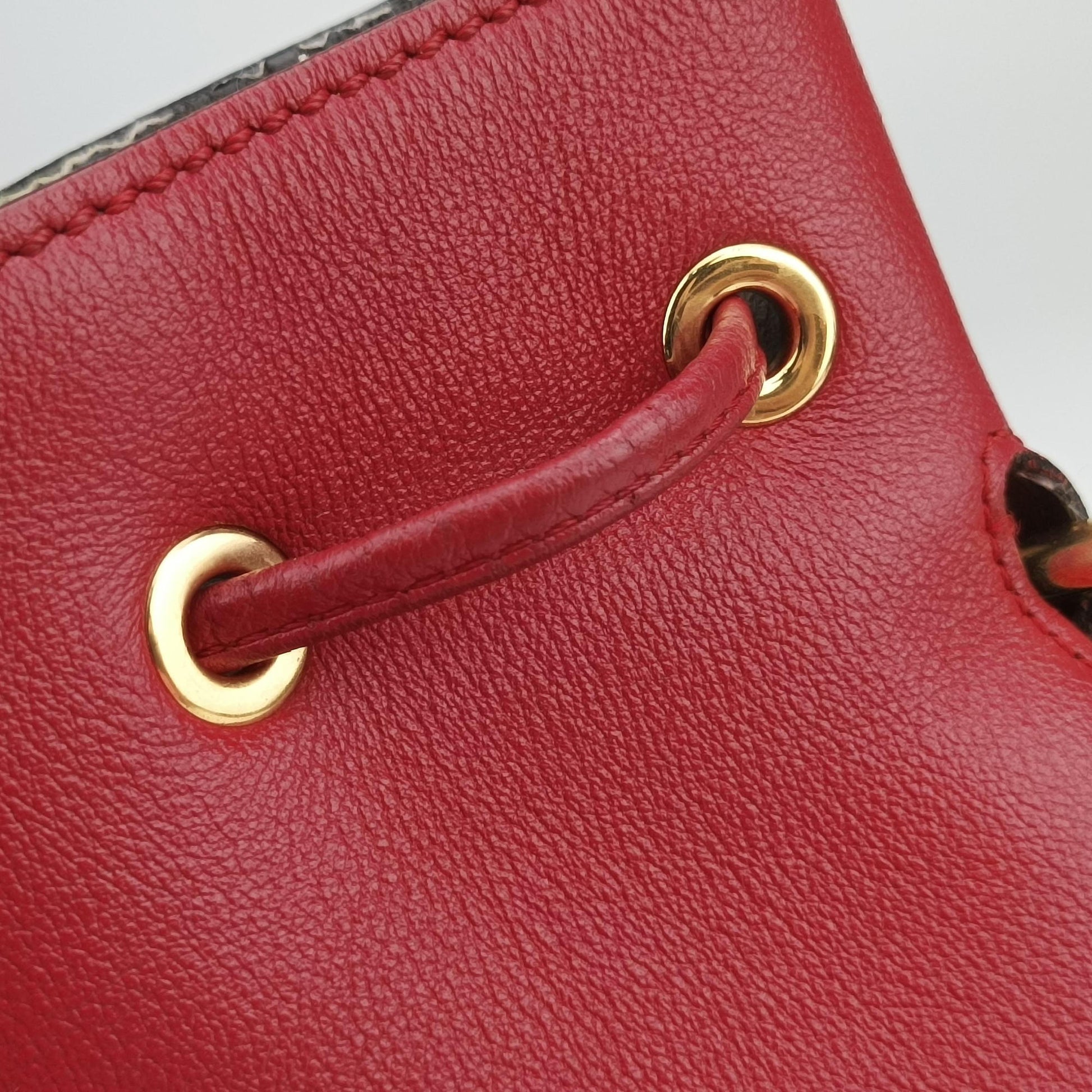 Mon Treso Red Leather 8BT298 8BT298 A5DY 198-0059モントレゾール レッド レザー 8BT298 8BT298 A5DY 198-0059