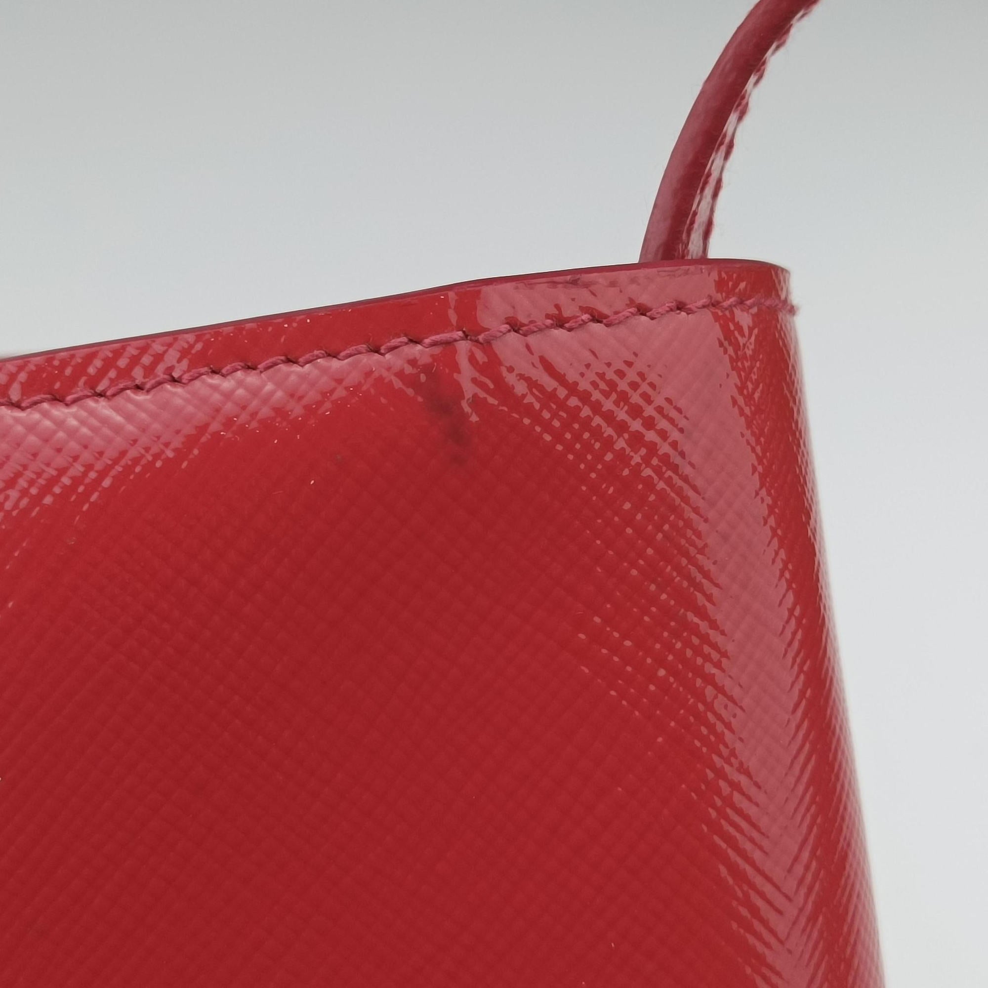 Sling Bandoliera Red Patent SAFFIANO Leather　 110スリング バンドリエラ レッド パテント サフィアーノレザー 110