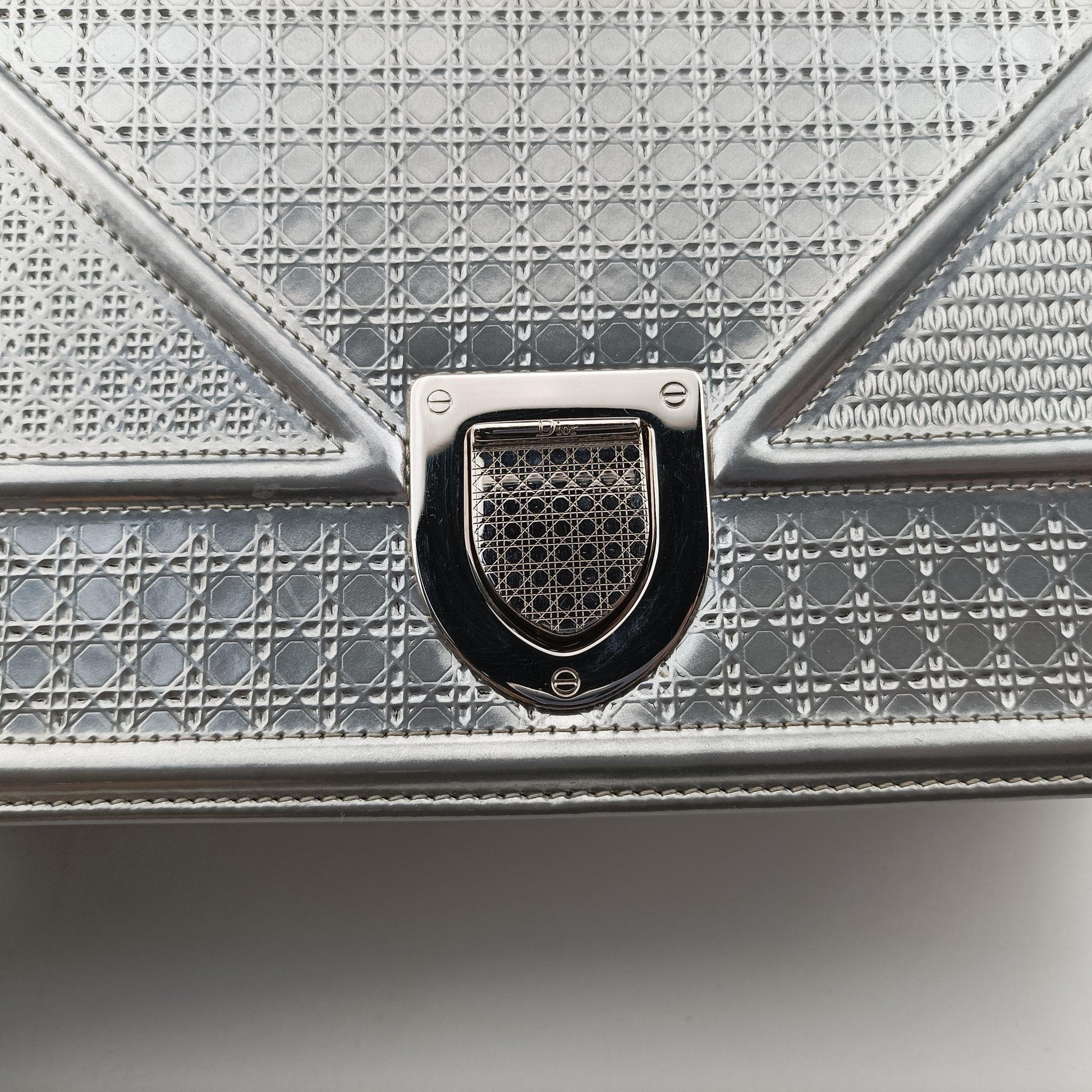 Diorama Silver Leather 01-BO-0197ディオラマ シルバー レザー 01-BO-0197