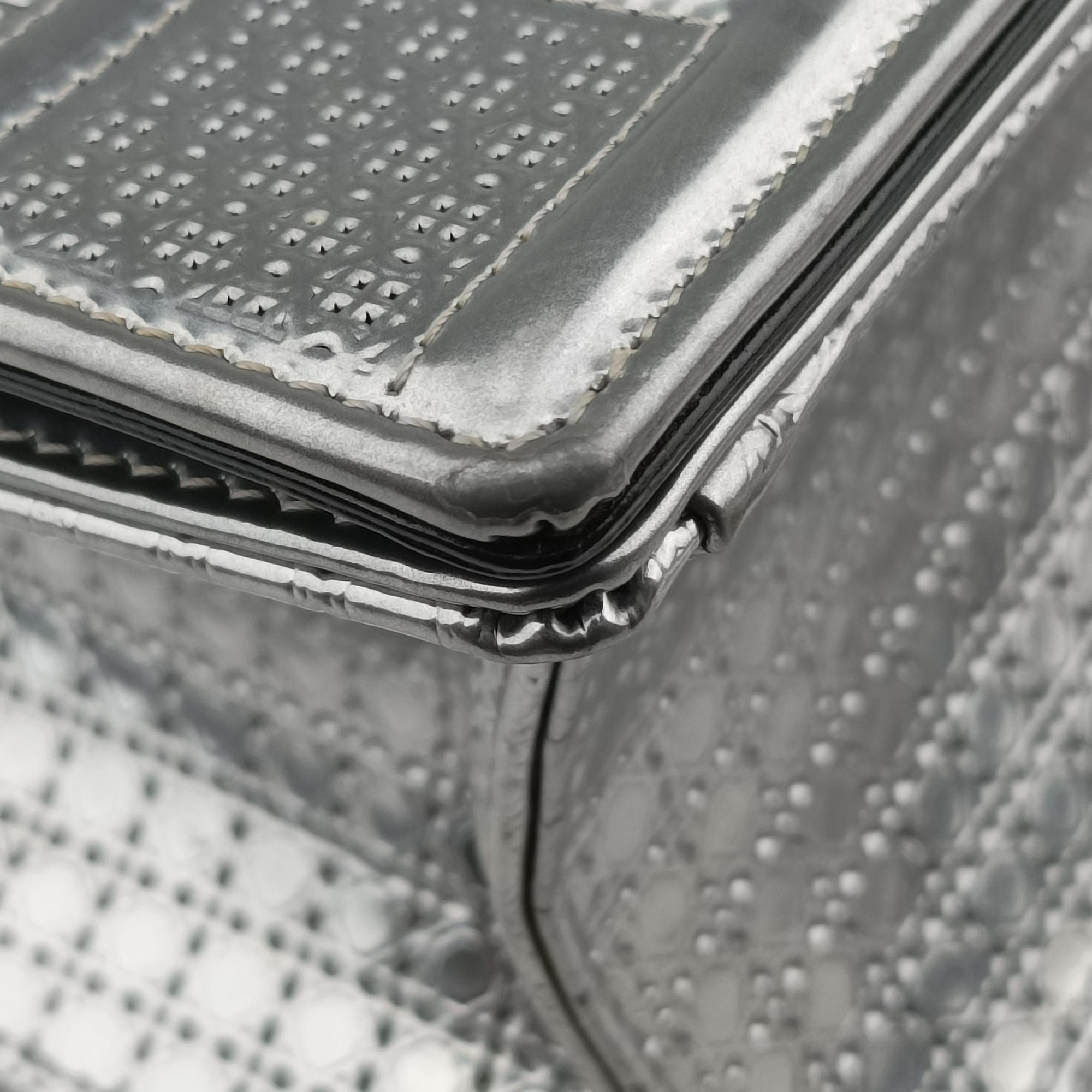 Diorama Silver Leather 01-BO-0197ディオラマ シルバー レザー 01-BO-0197