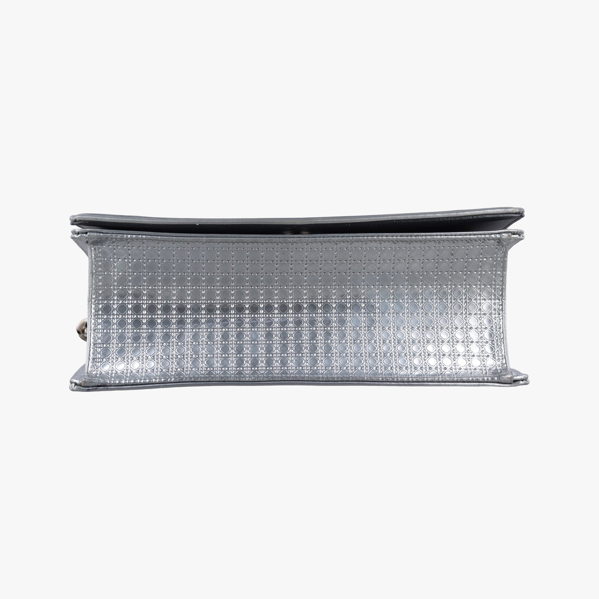 Diorama Silver Leather 01-BO-0197ディオラマ シルバー レザー 01-BO-0197
