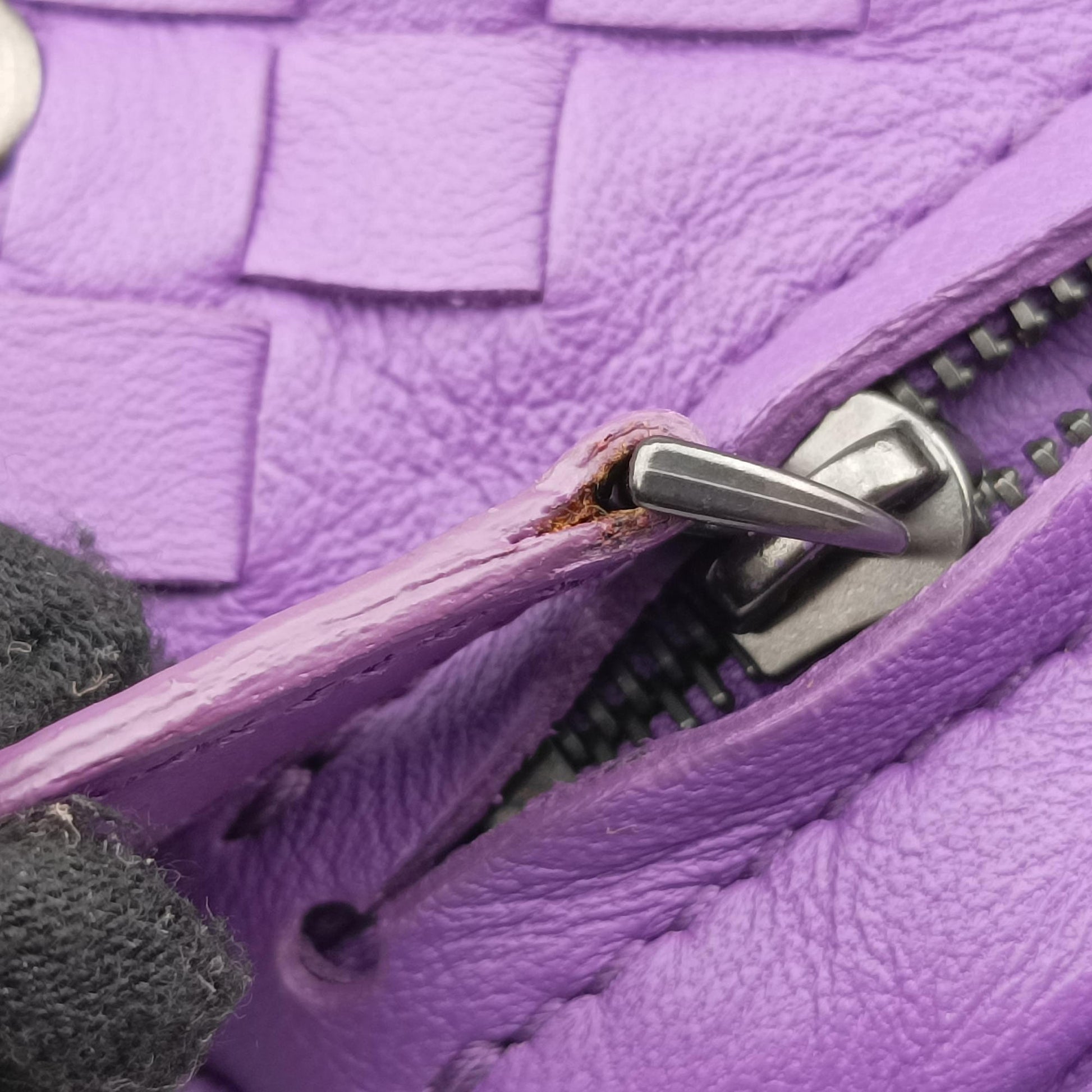 Intrecciato Purple lambskin B04207676Eイントレチャート パープル ラムスキン B04207676E