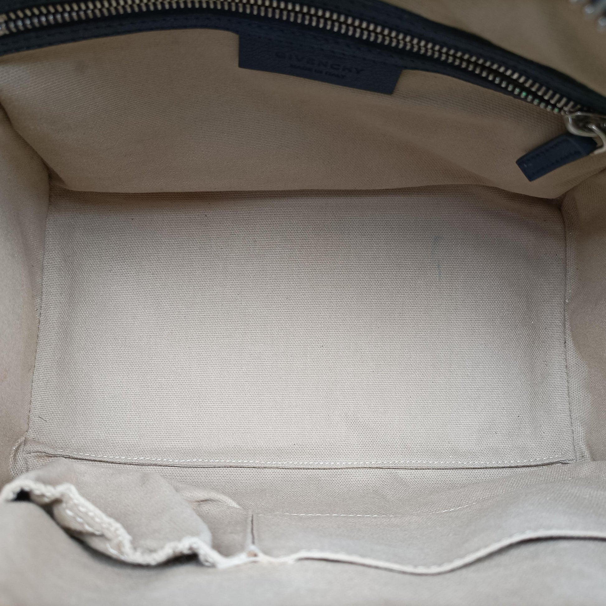 Antigona Navy Leather ZE D 0155アンティゴナ ネイビー レザー ZE D 0155