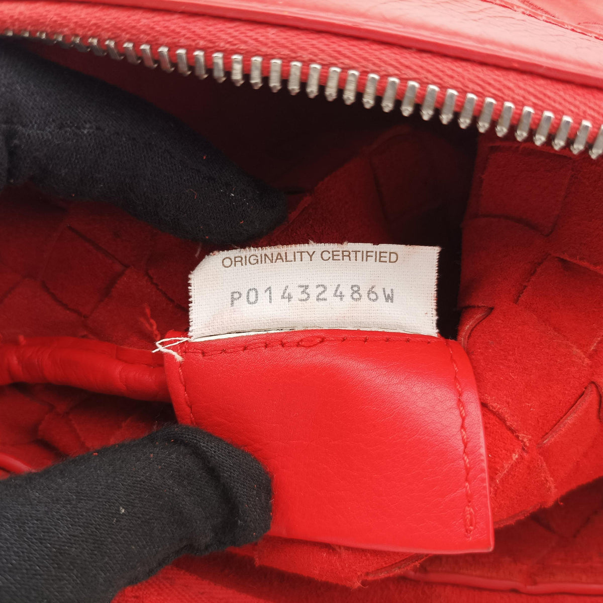 Intrecciato Red lambskin P01432486Wイントレチャート レッド ラムスキン P01432486W