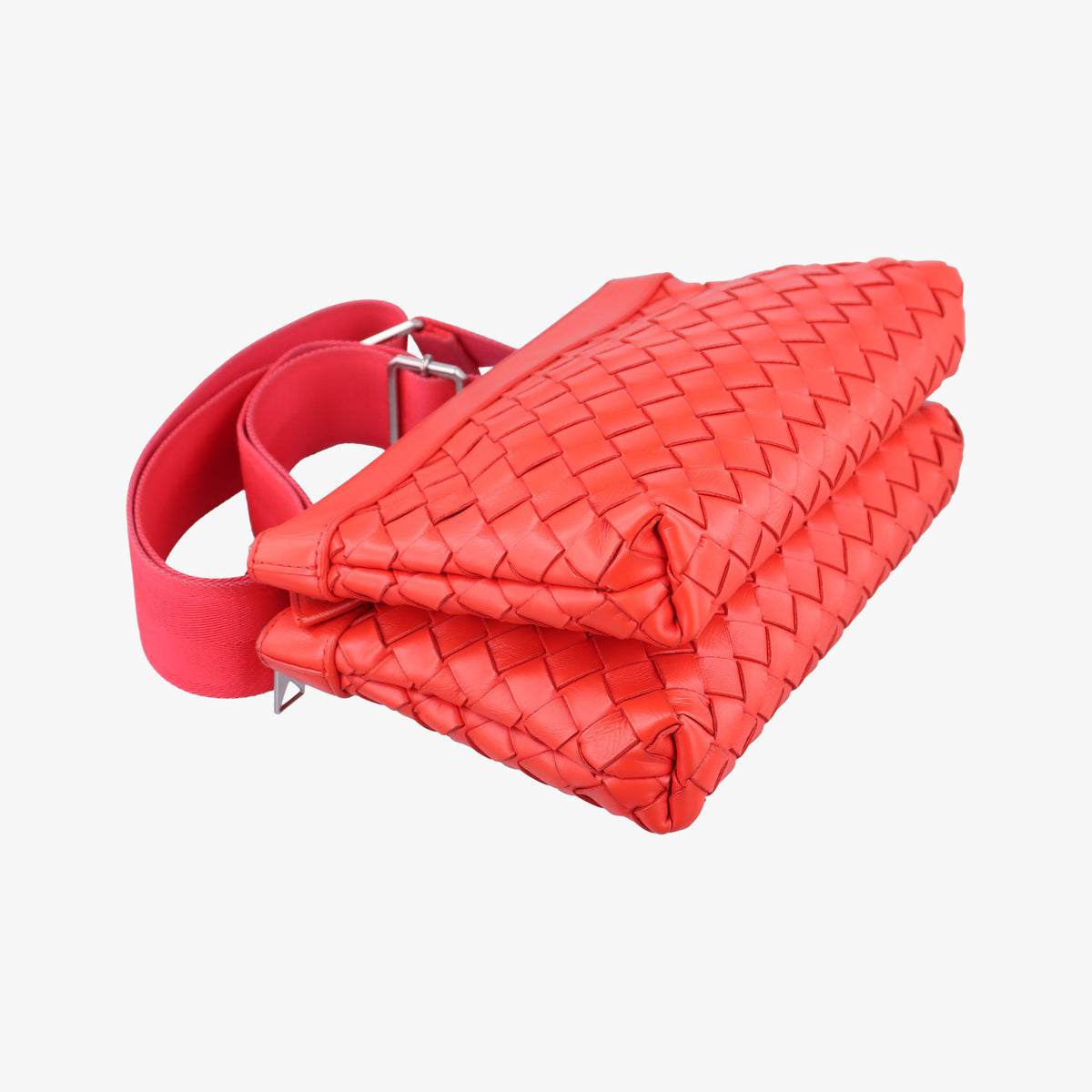 Intrecciato Red lambskin P01432486Wイントレチャート レッド ラムスキン P01432486W