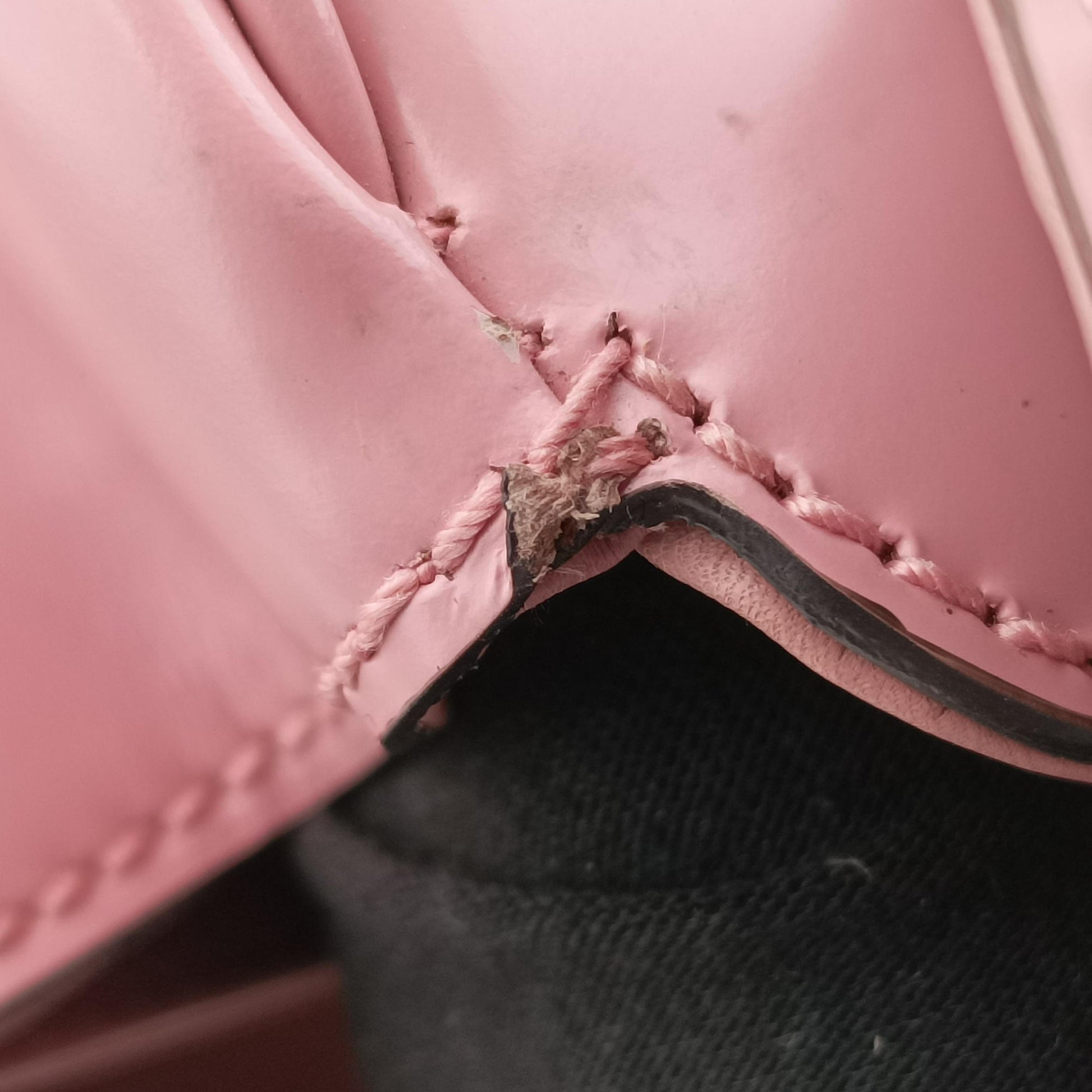 Bamboo Pink Leather 331830 E016923402バンブー ピンク レザー 331830 E016923402