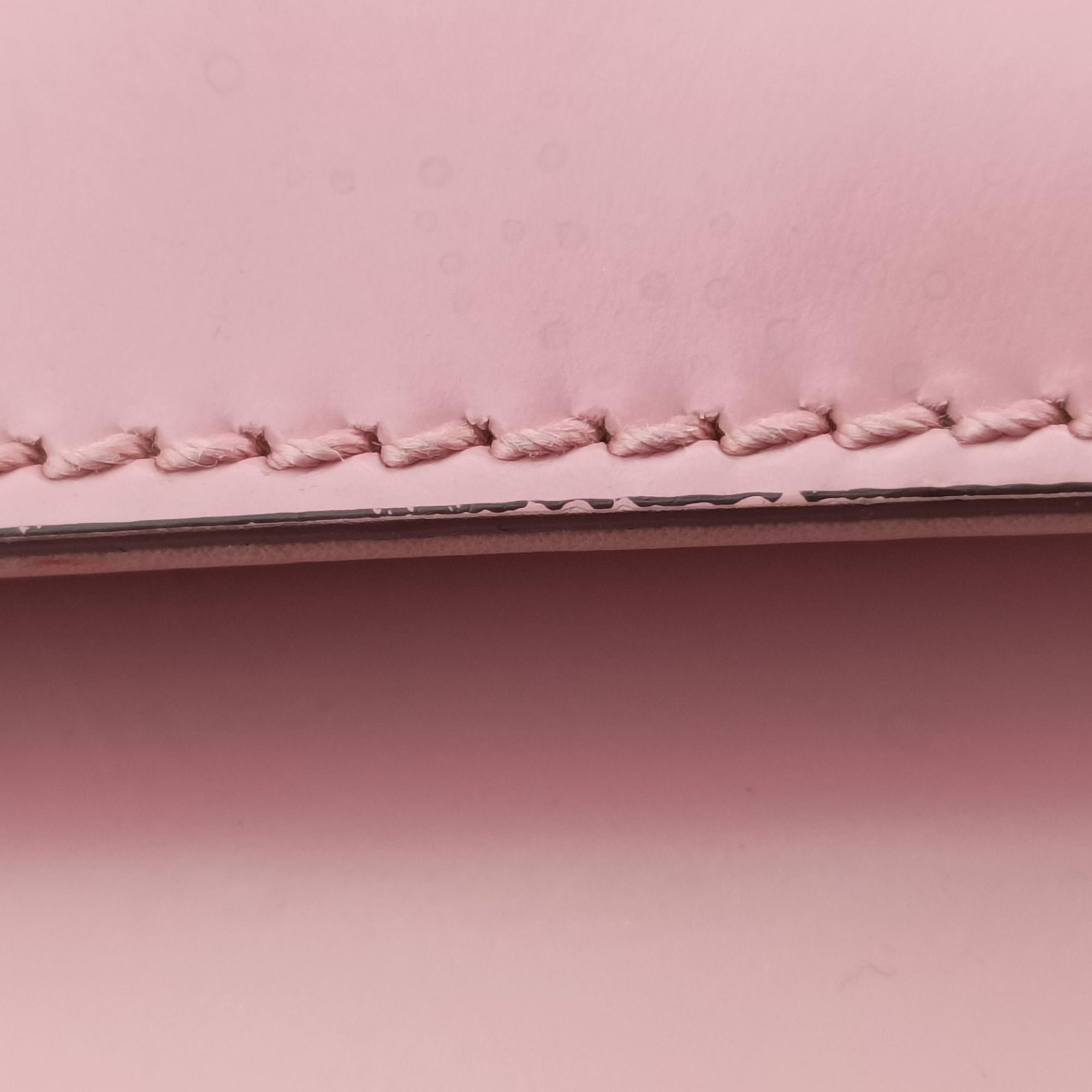Bamboo Pink Leather 331830 E016923402バンブー ピンク レザー 331830 E016923402