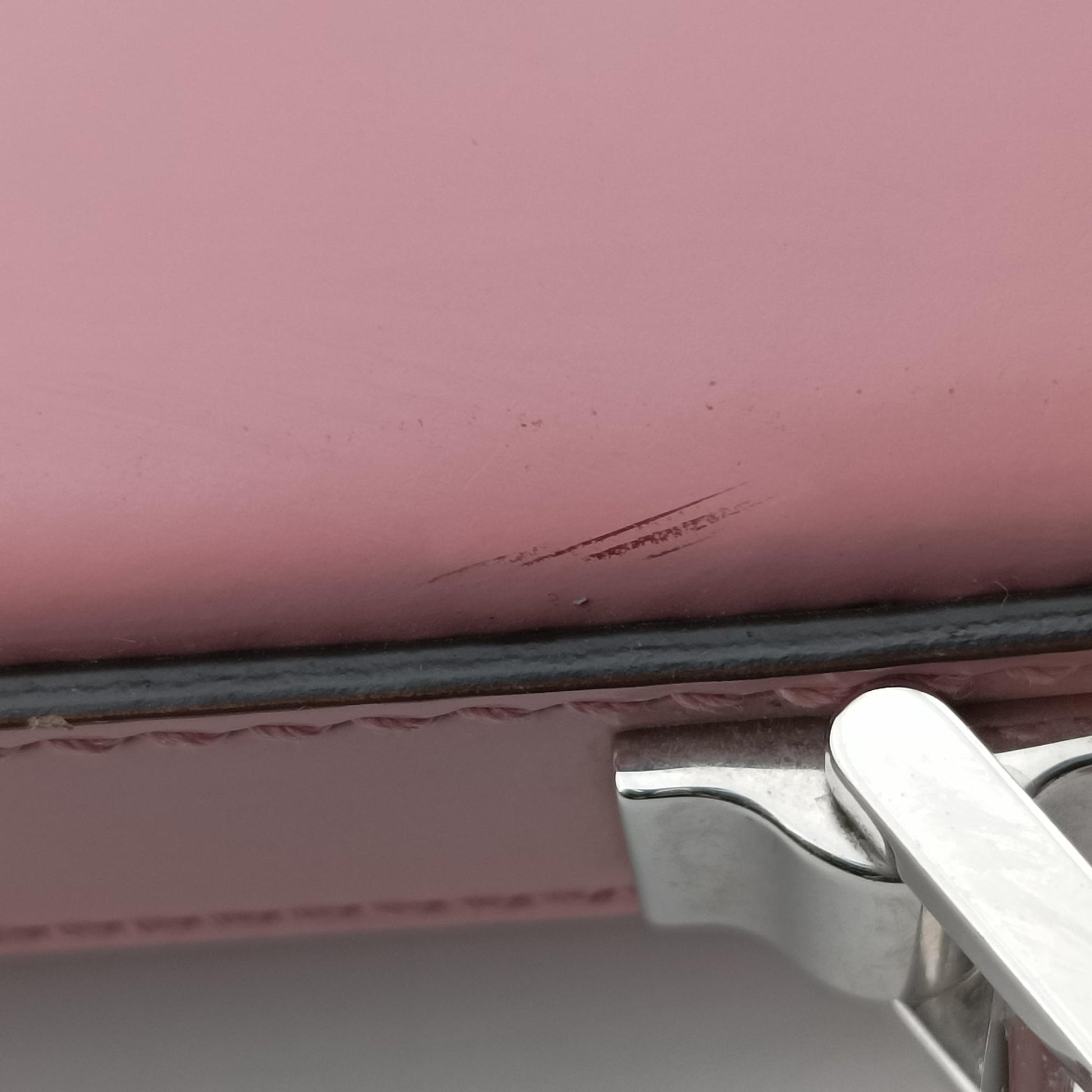 Bamboo Pink Leather 331830 E016923402バンブー ピンク レザー 331830 E016923402