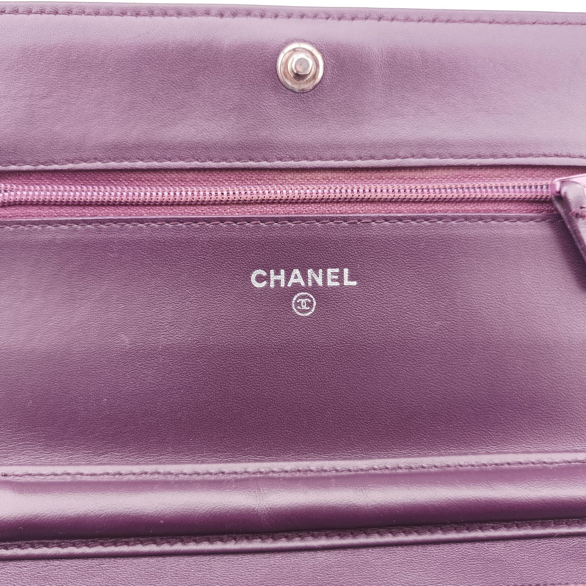 BOY CHANEL Chain Wallet Purple velour A68911 18555000ボーイシャネル チェーンウォレット パープル ベロア A68911 18555000