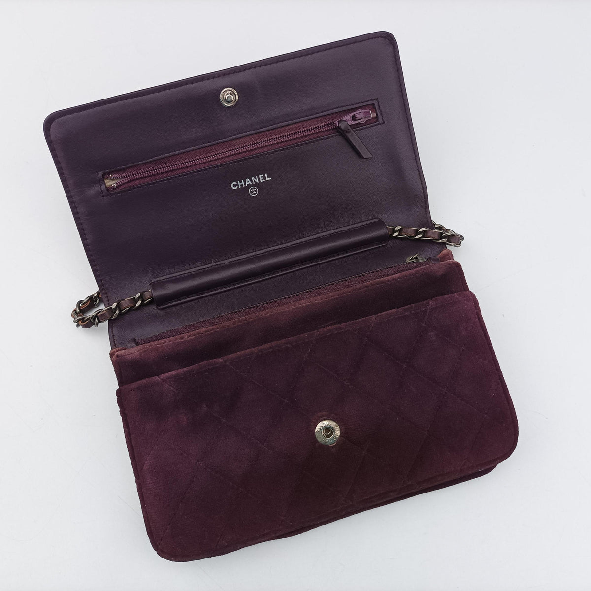 BOY CHANEL Chain Wallet Purple velour A68911 18555000ボーイシャネル チェーンウォレット パープル ベロア A68911 18555000