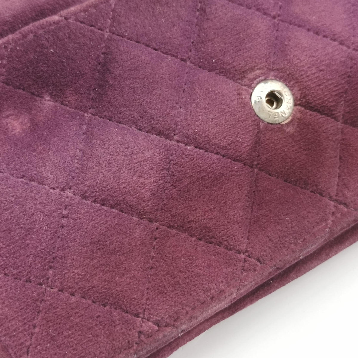 BOY CHANEL Chain Wallet Purple velour A68911 18555000ボーイシャネル チェーンウォレット パープル ベロア A68911 18555000
