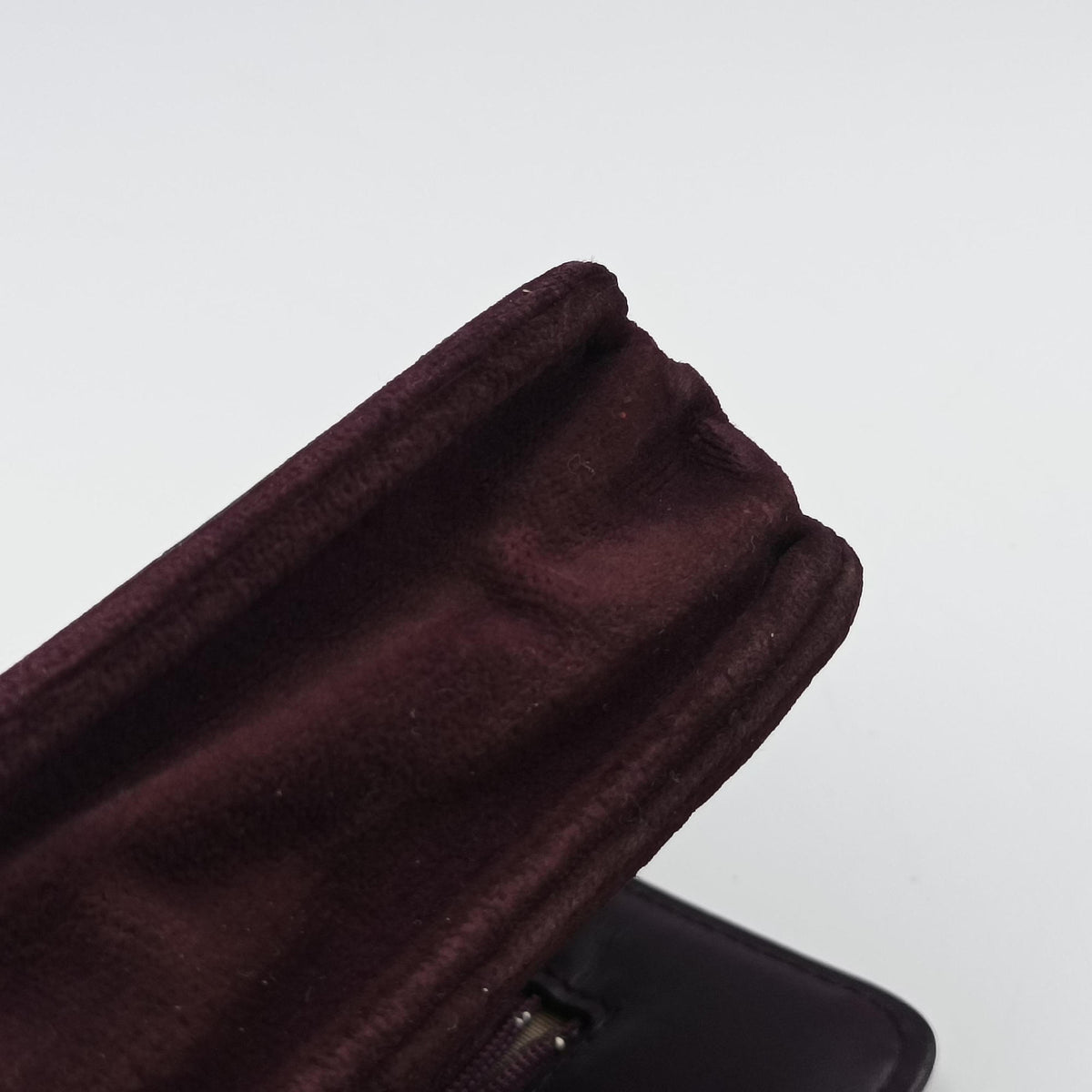 BOY CHANEL Chain Wallet Purple velour A68911 18555000ボーイシャネル チェーンウォレット パープル ベロア A68911 18555000