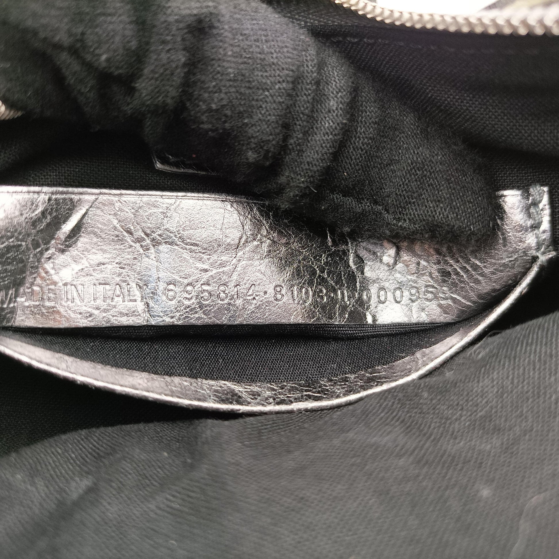 Le Cagole mini Silver lambskin 695814.8103.Q.000959ル カゴール ミニ シルバー ラムスキン 695814.8103.Q.000959