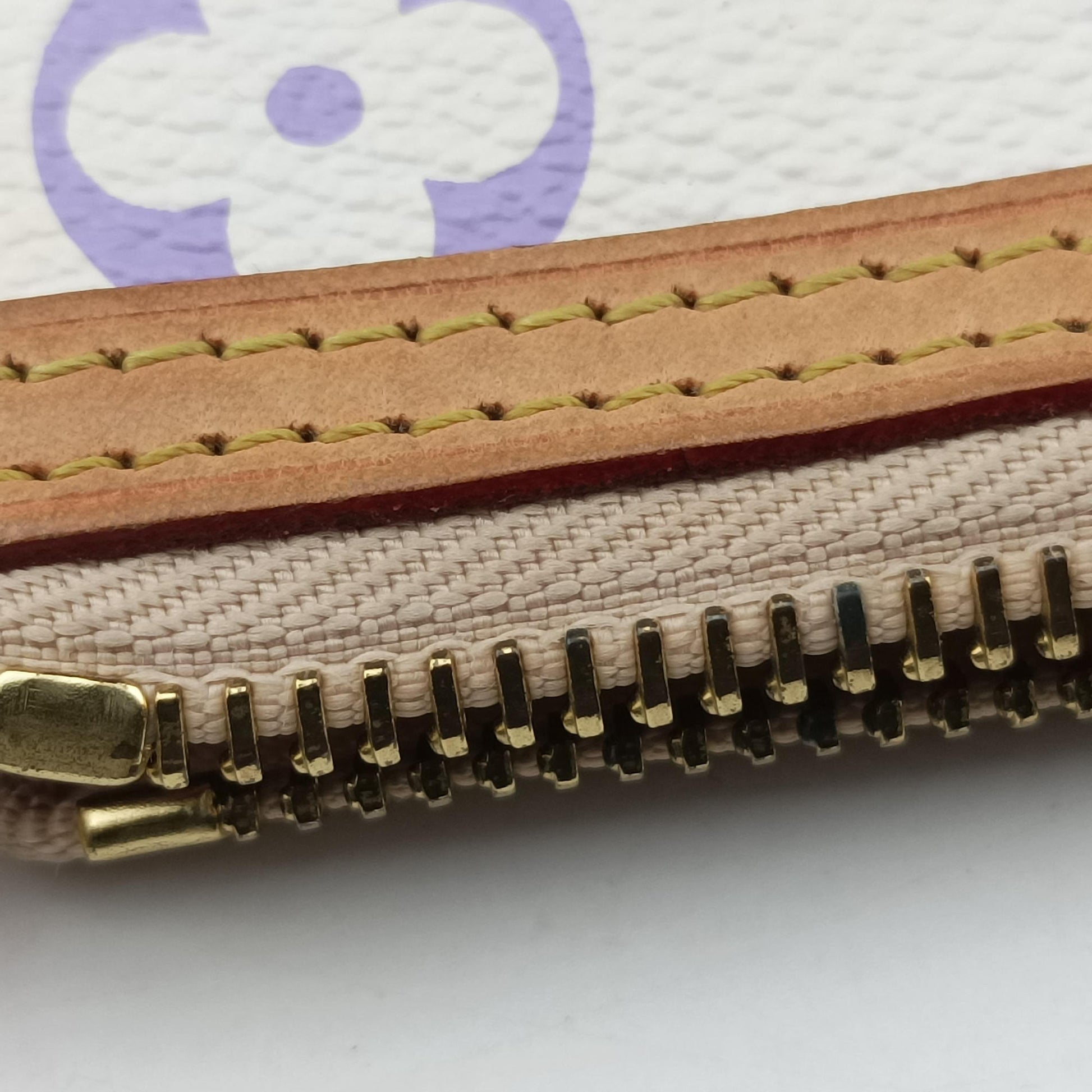Pochette Mira MM Pouch white Monogram Multicolor M60096 AA2120ポシェット ミラMM ブロン モノグラム マルチカラー M60096 AA2120