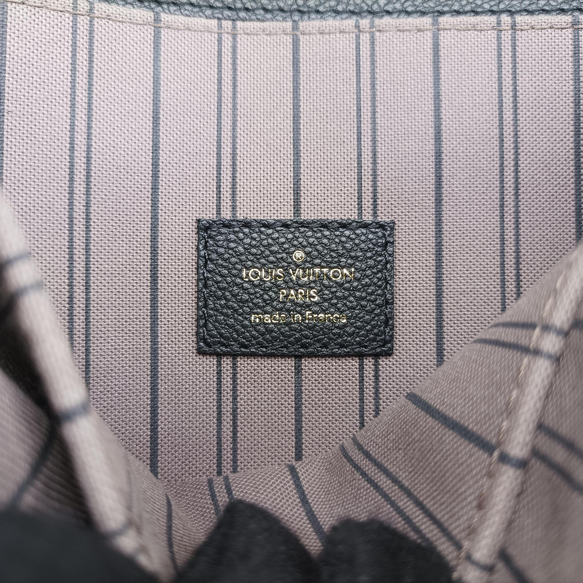 Pochette MeTIS MM Noir Monogram Empreinte M41487 AR3189ポシェットメティスMM ノワール モノグラム アンプラント M41487 AR3189
