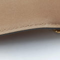 Pochette Louise MM Mustard Yellow Vernis PL4115ポシェット ルイーズMM マスタードイエロー ヴェルニ PL4115