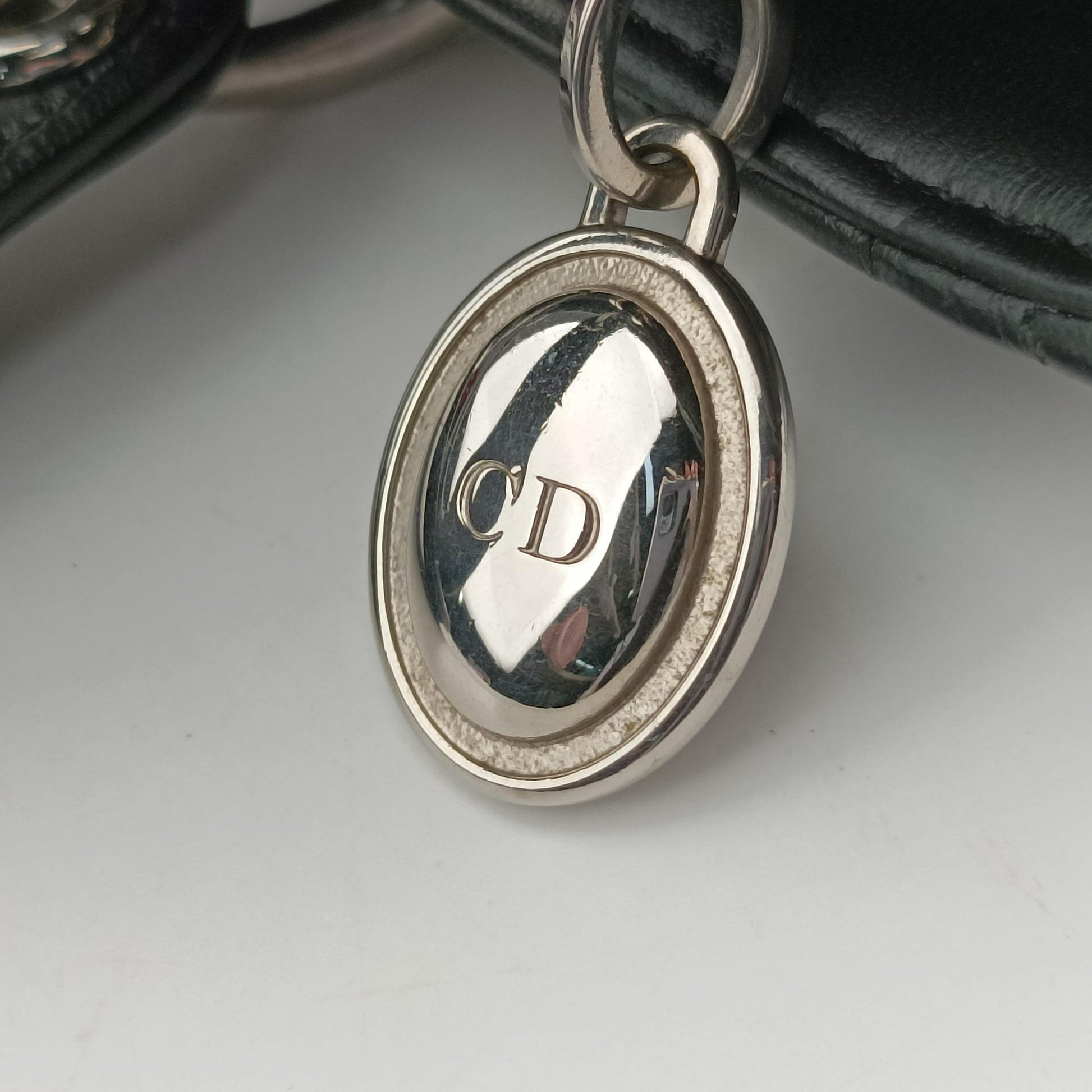 Secondhand Christian Dior Lady Dior Black lambskin  shoulderbag | stylenewstar
