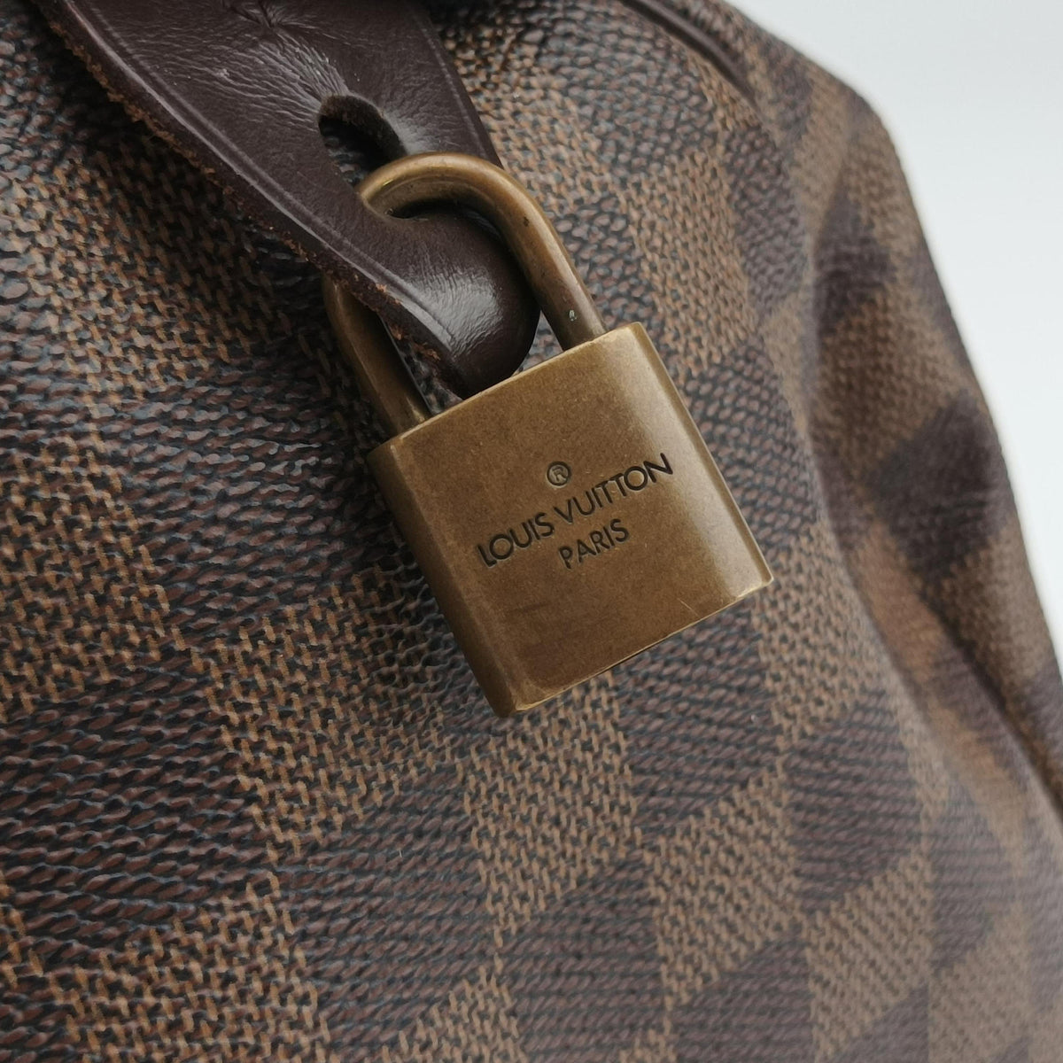 Secondhand Louis Vuitton Speedy 30 EBENE Damier Canvas N41523 handbag | stylenewstar