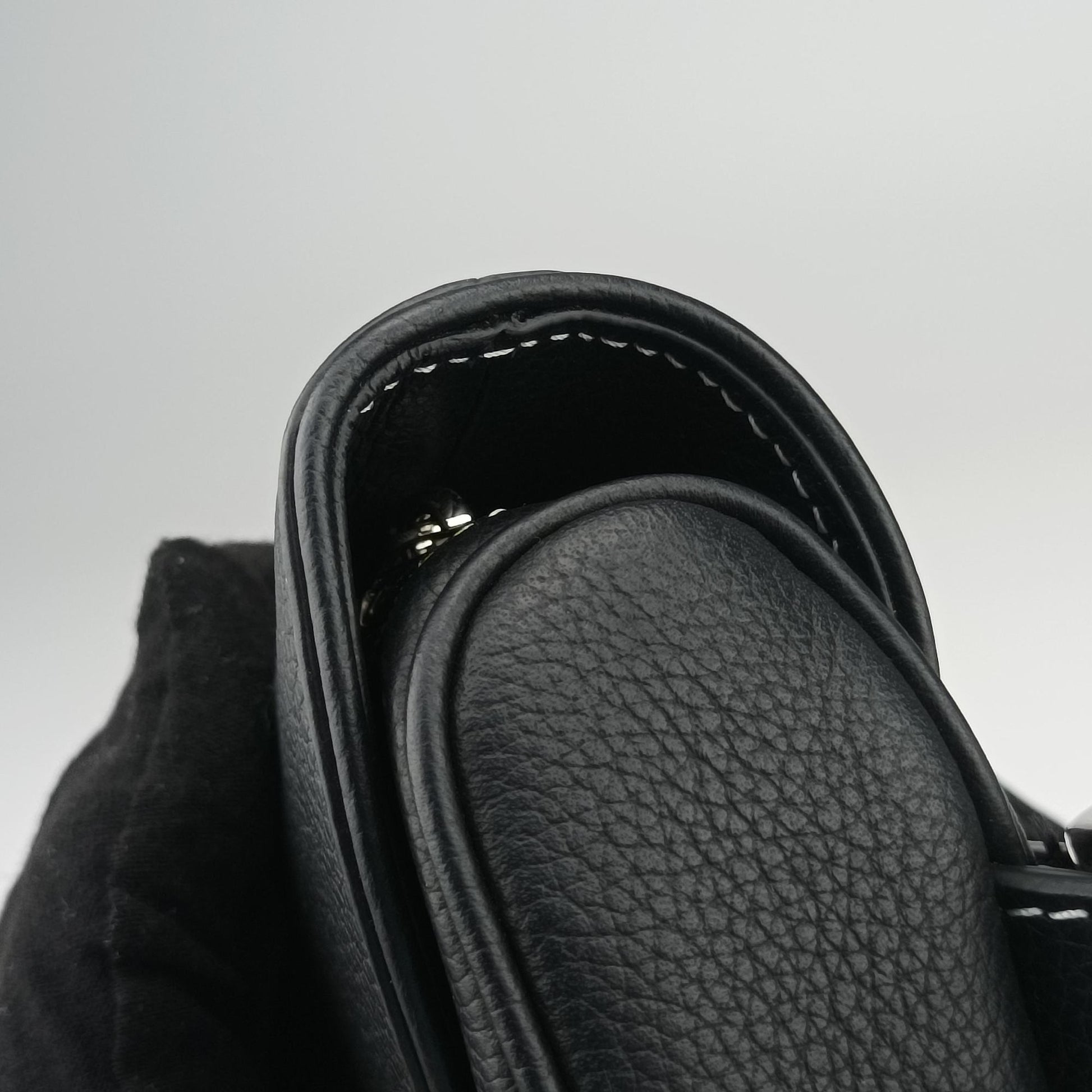 saddle Black leather 21-BO-0253サドル ブラック レザー 21-BO-0253