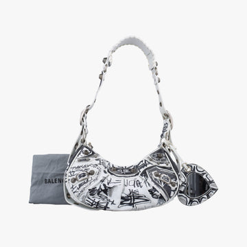 Le Cagole White × Black lambskin 671309.9060.Q.528147ル カゴール ホワイト × ブラック ラムスキン 671309.9060.Q.528147