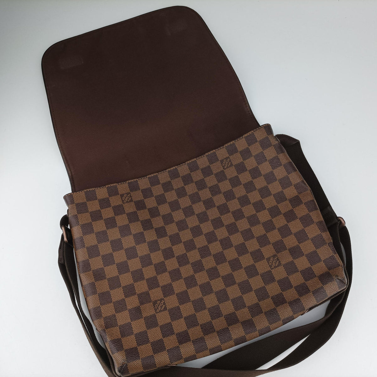 BROOKLYN MM EBENE Damier Canvas N51211 CA1190ブルックリンMM エベヌ ダミエキャンバス N51211 CA1190