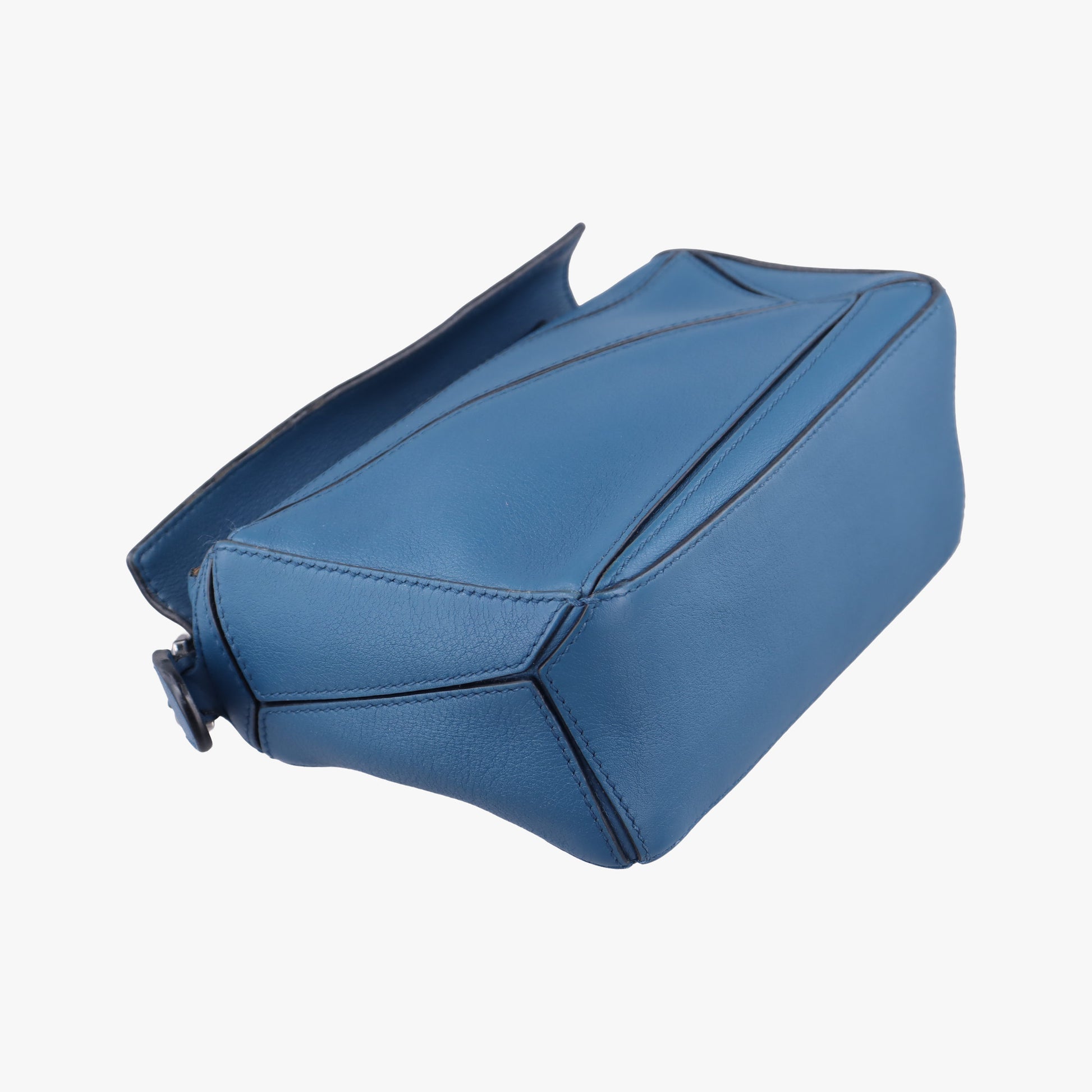 Puzzle mini Blue Leather Lot number unknownパズル ミニ ブルー レザー 製番不明